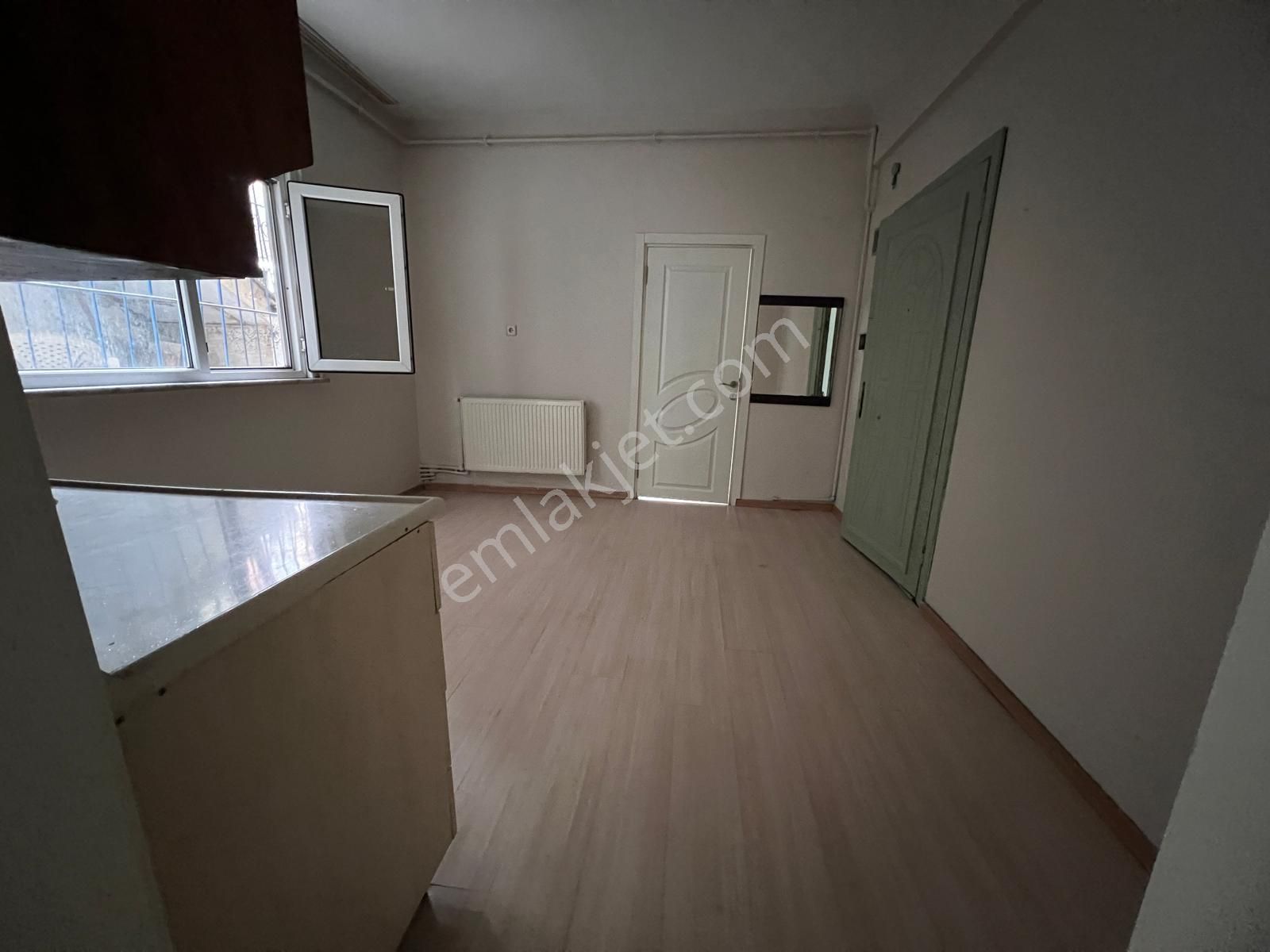 Sütlüce Sahile Yürüme Mesafesinde 2+1 Giriş Kat Daire - Görsel 10