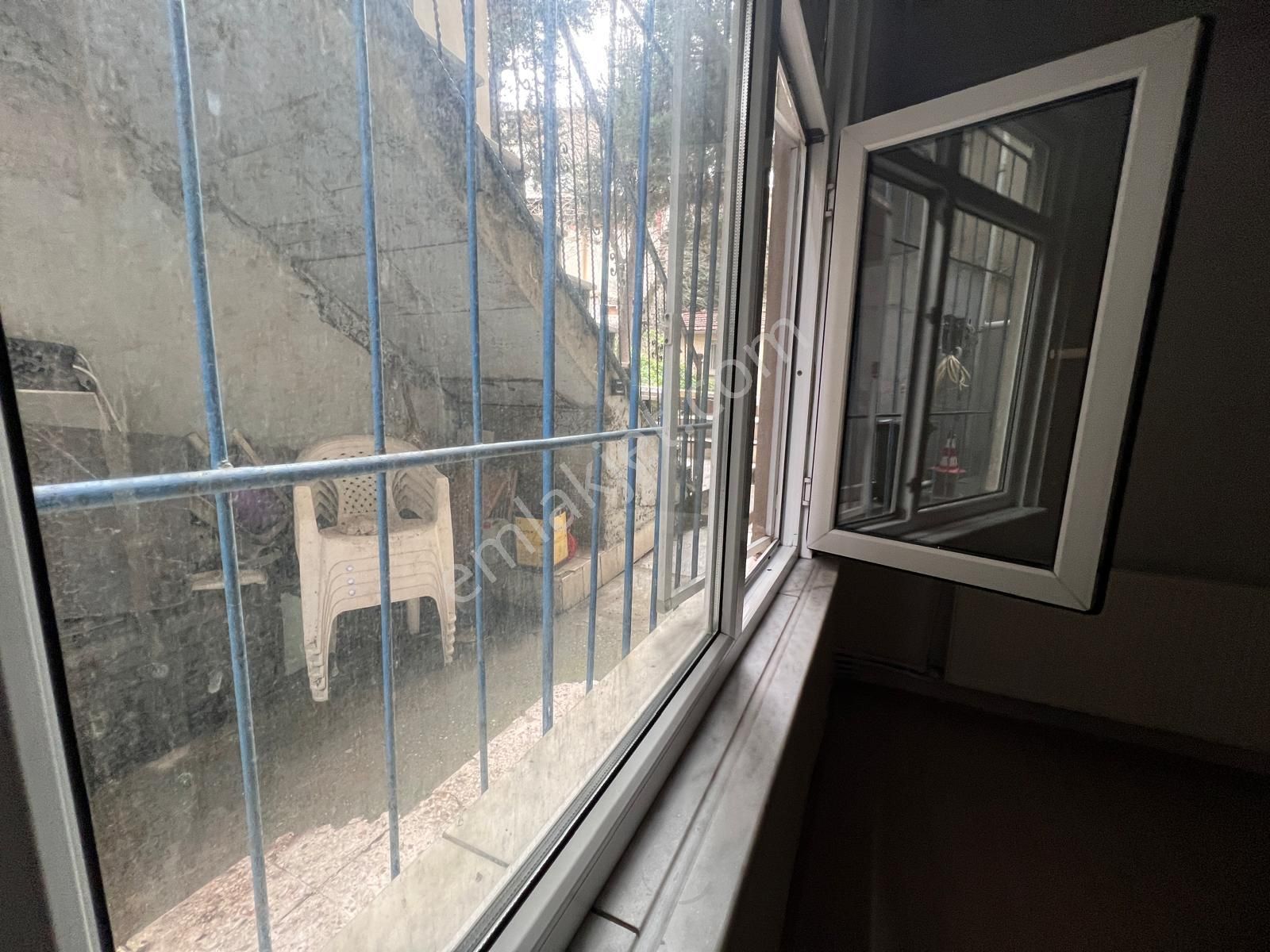 Sütlüce Sahile Yürüme Mesafesinde 2+1 Giriş Kat Daire - Görsel 20