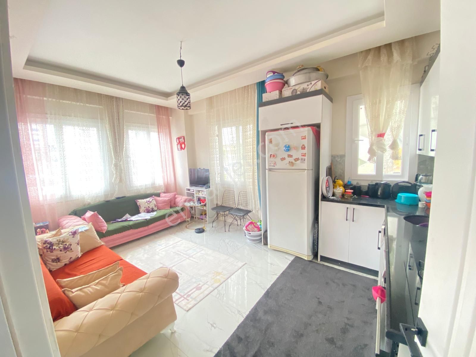 Prestij'den İhsaniye'de Geniş Oturumlu Sıfır 2+1 Daire