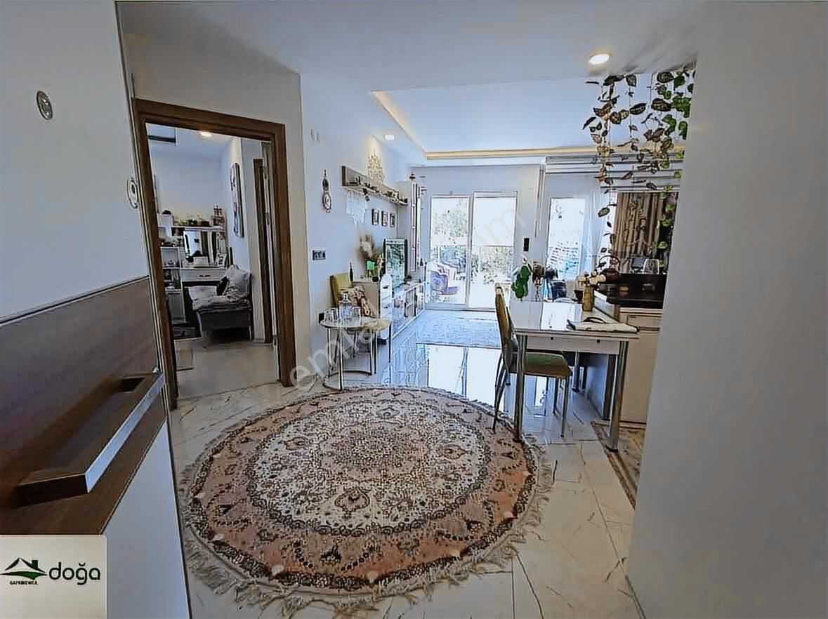 Kuşadası Merkeze Yakın Eşyalı 1+1 Daire - Görsel 2