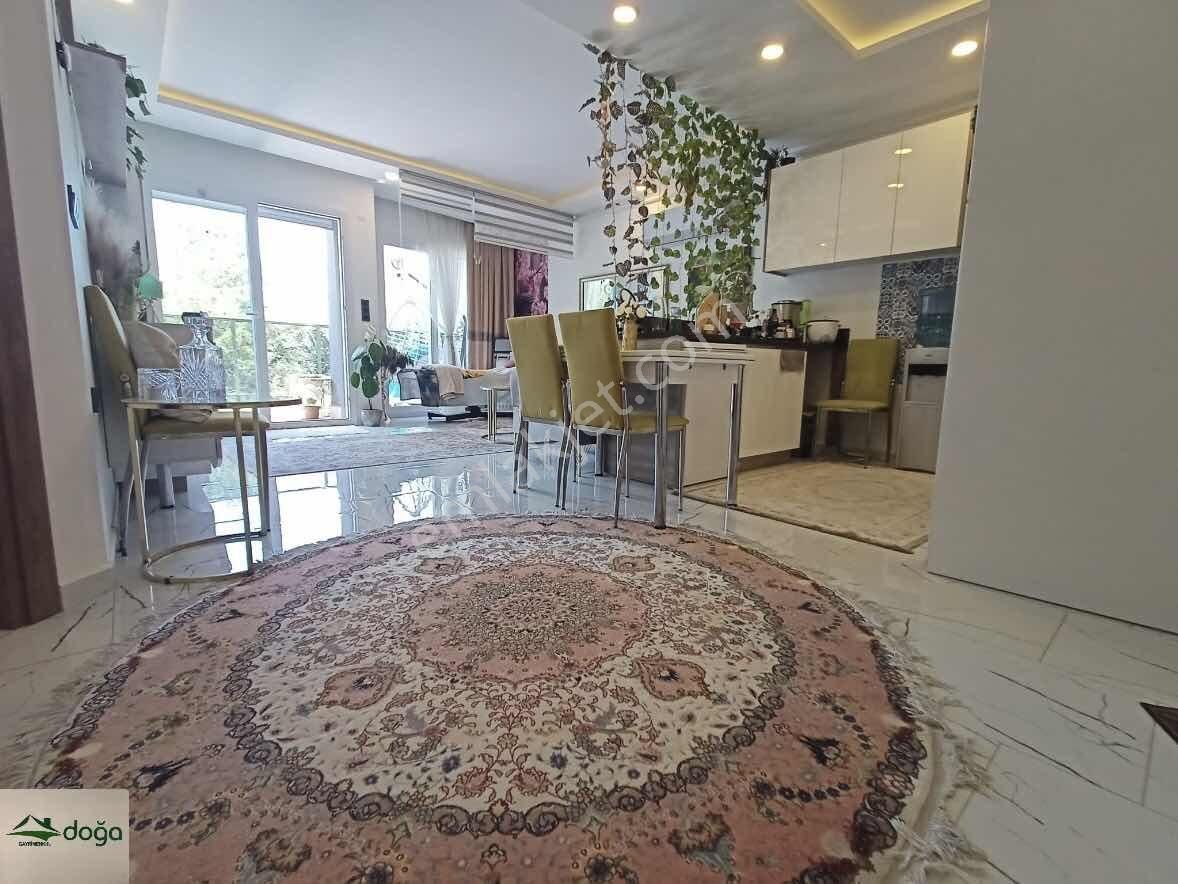 Kuşadası Merkeze Yakın Eşyalı 1+1 Daire - Görsel 24