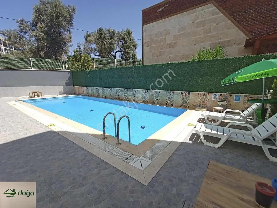 Kuşadası Merkeze Yakın Eşyalı 1+1 Daire - Görsel 23