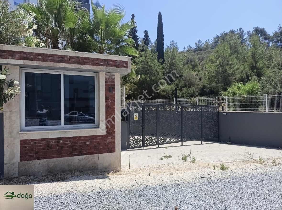 Kuşadası Merkeze Yakın Eşyalı 1+1 Daire - Görsel 21