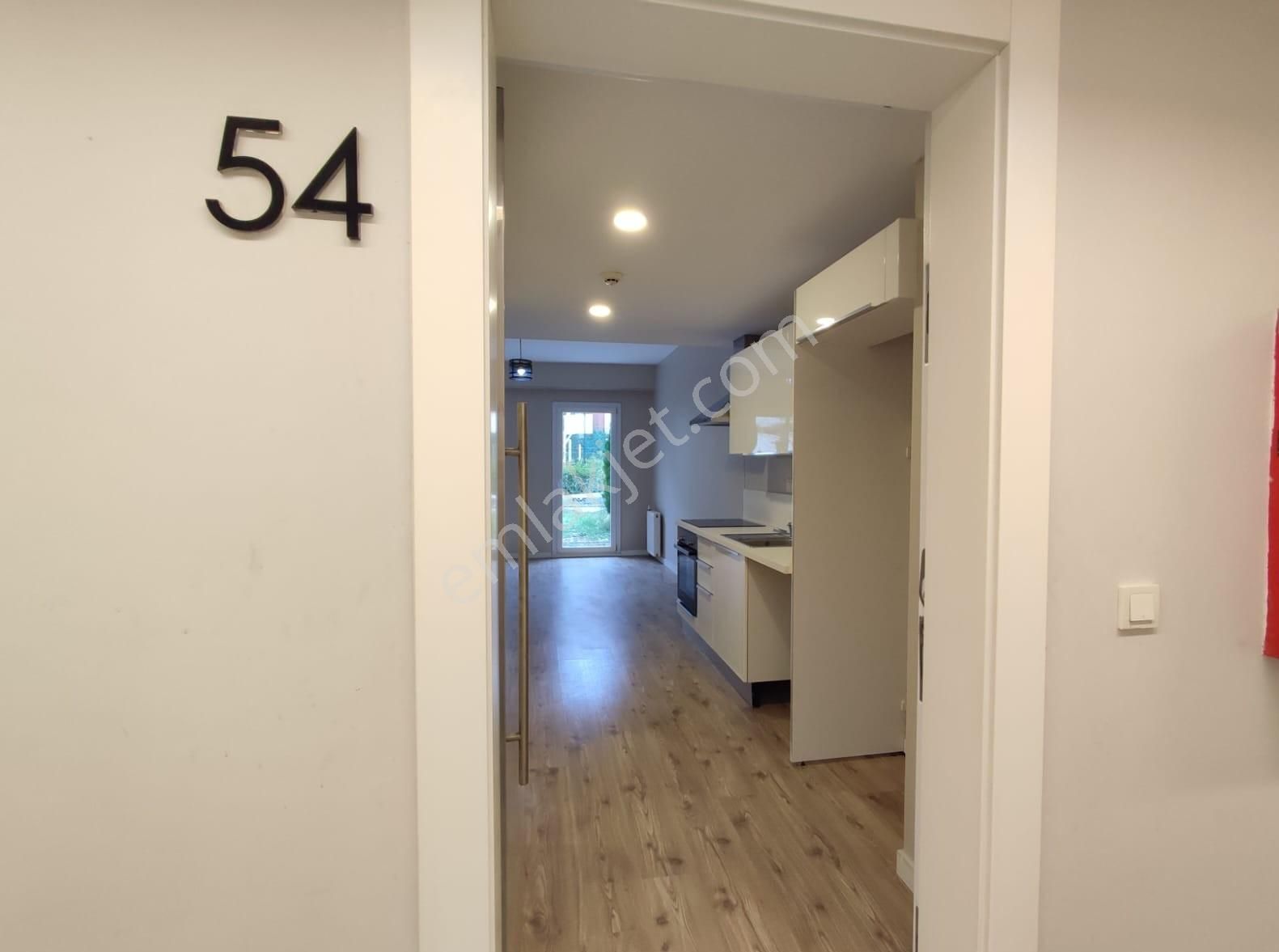 Darıca Divan G Marin Sitesinde Satılık Boş 1+0 Daire