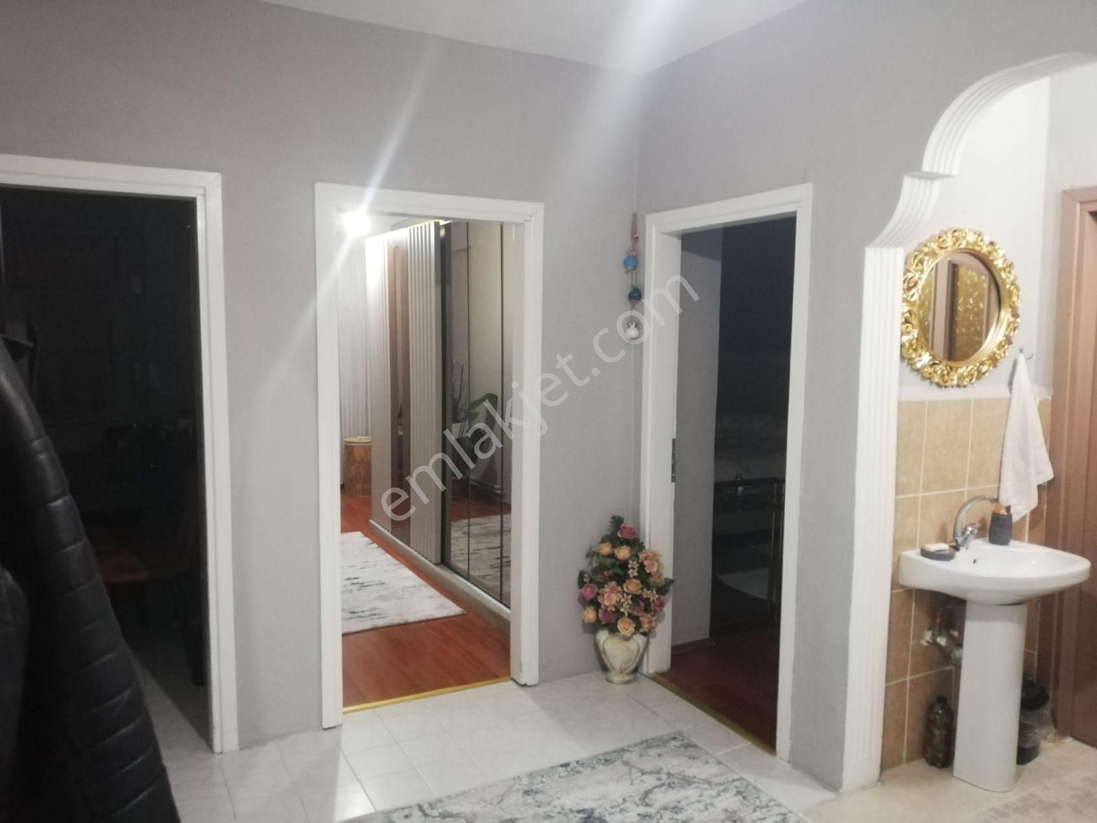 Mehmet Akifte Kiralık 3+1 6.kat - Görsel 9