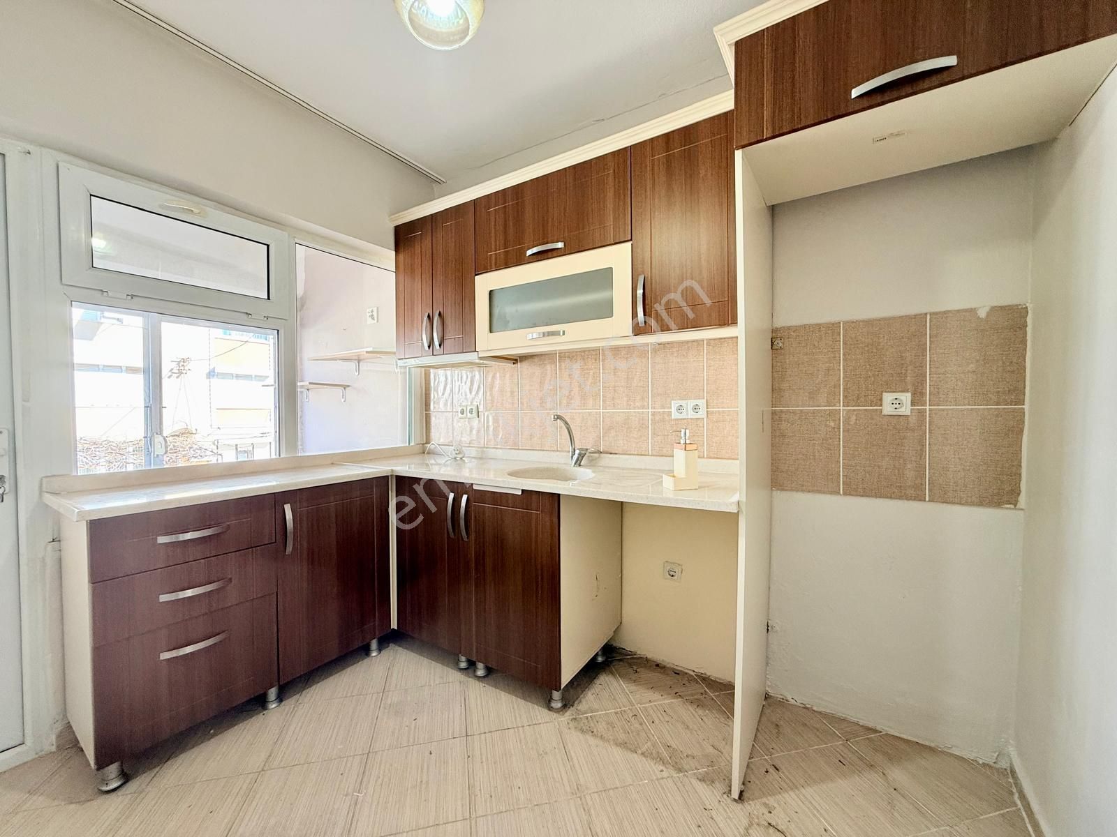 ▶ ▶akçay Körfez'den Merkezi Konumda Ön Cephe Ara Kat 3+1 Satılık Daire - Görsel 5