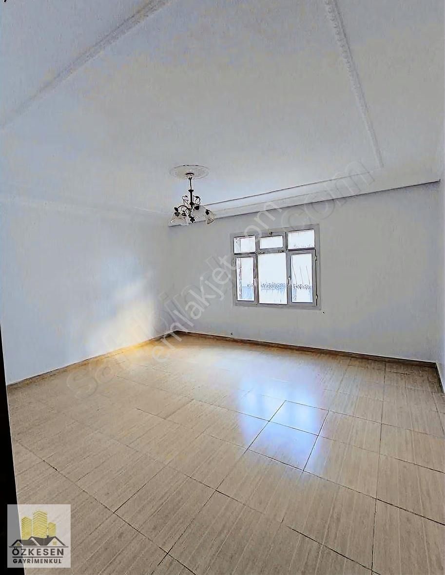 Taşlıca Mah. Merkez Köşe Parsel 170m² Müstakil Ev Altı Dükkan - Görsel 3