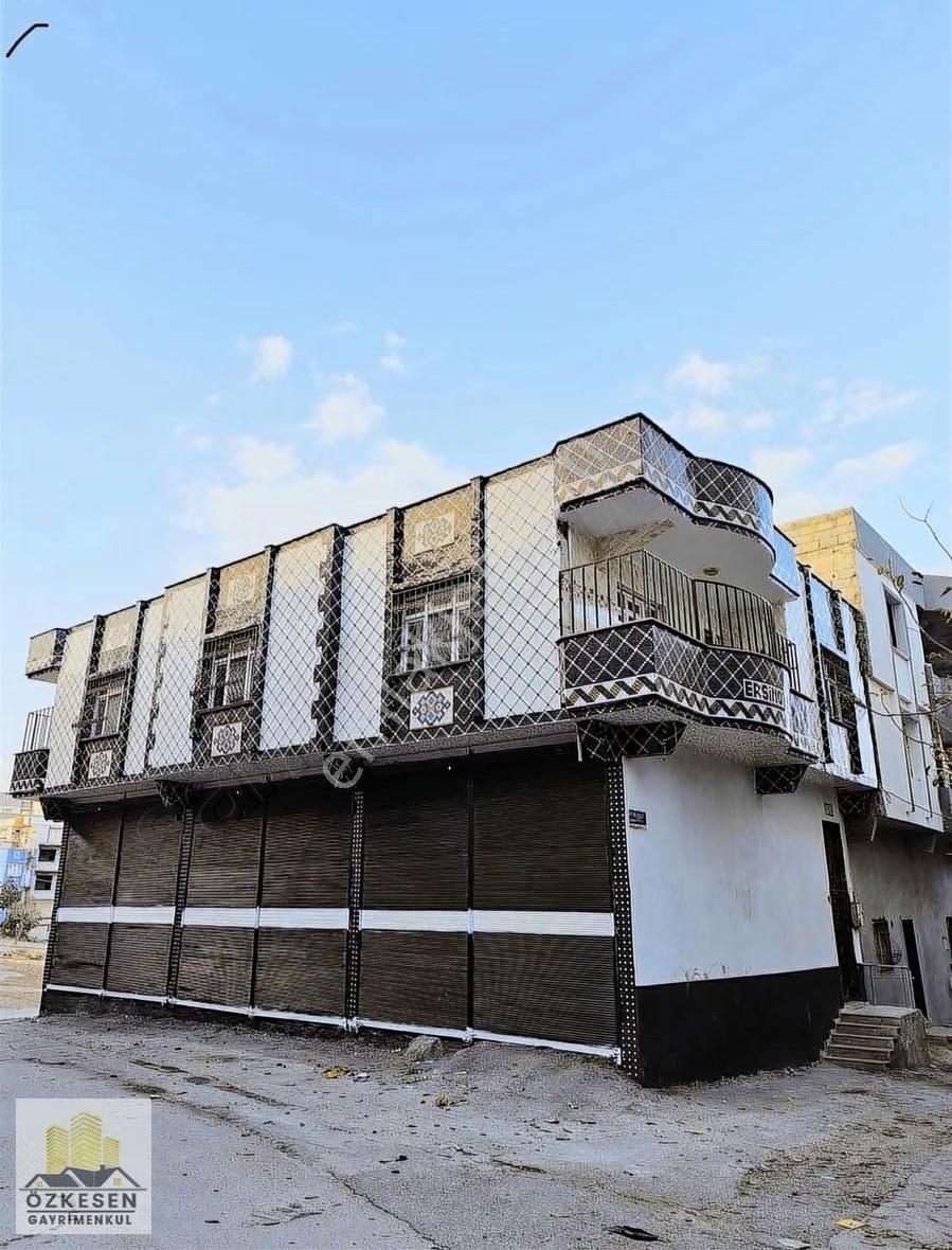 Taşlıca Mah. Merkez Köşe Parsel 170m² Müstakil Ev Altı Dükkan