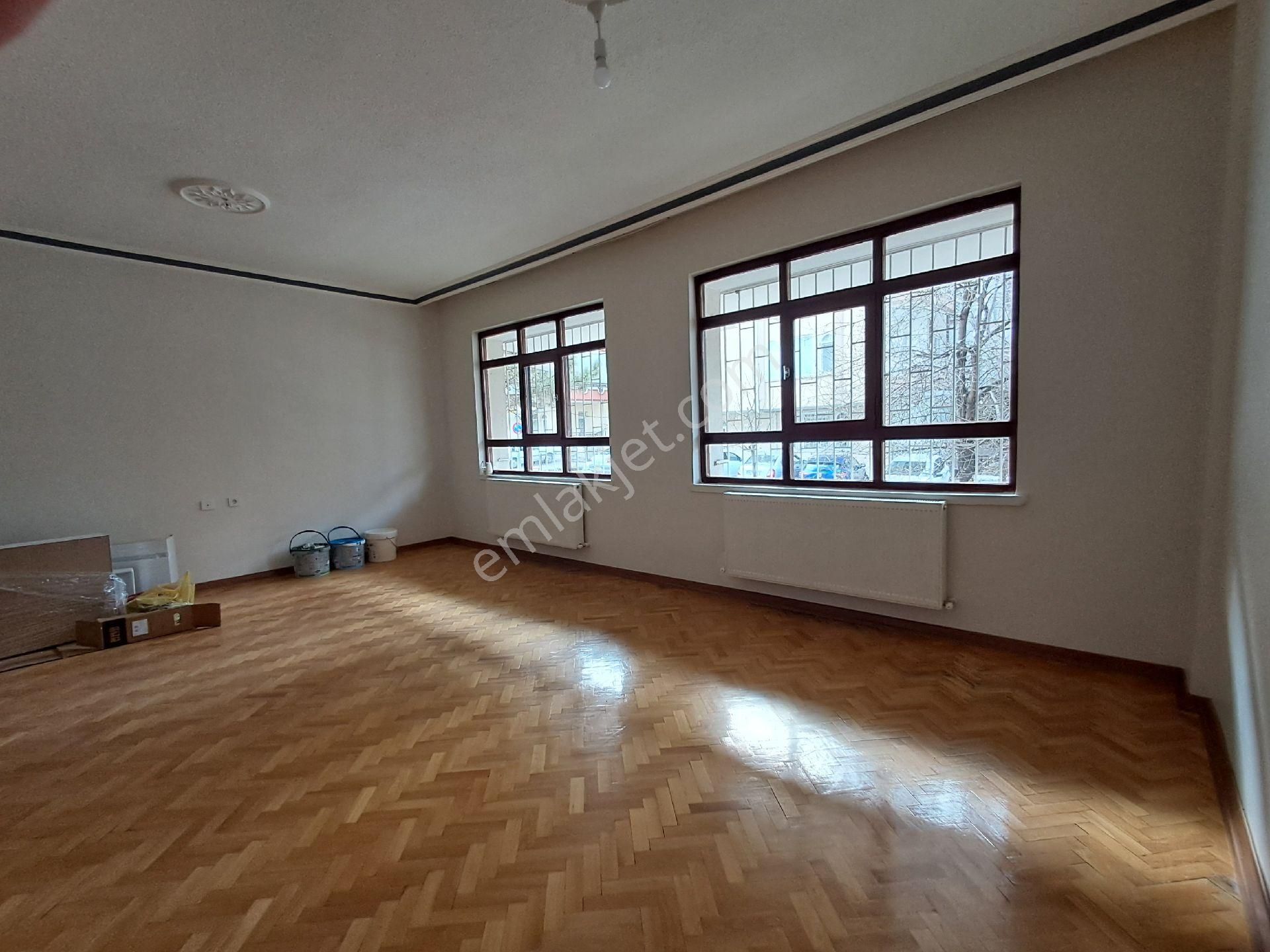 Sokullu Cadde Yakın Ön Cephe Bağımsız Salon 3+1 Kiralık Daire - Görsel 16