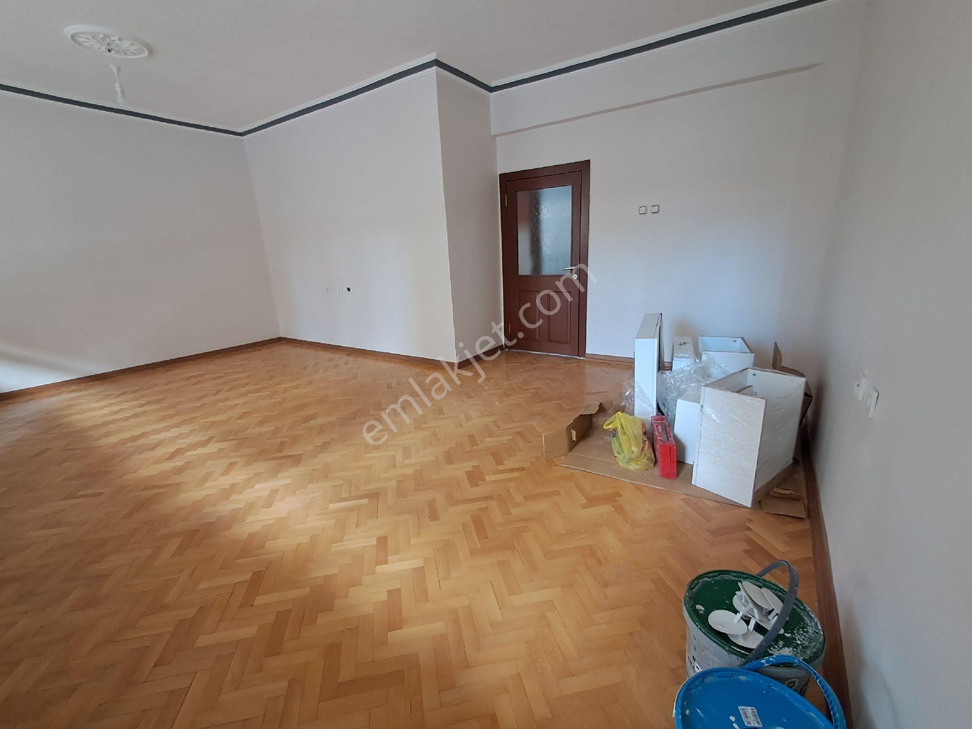 Sokullu Cadde Yakın Ön Cephe Bağımsız Salon 3+1 Kiralık Daire - Görsel 14