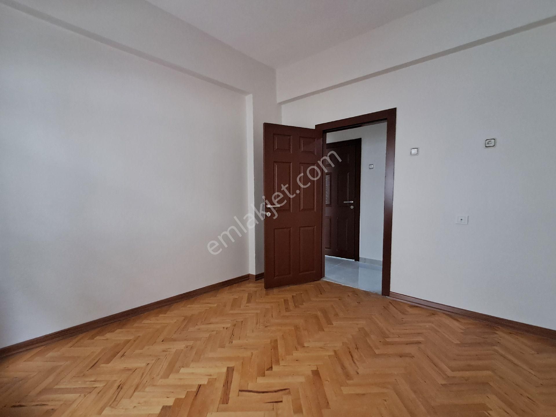 Sokullu Cadde Yakın Ön Cephe Bağımsız Salon 3+1 Kiralık Daire - Görsel 31