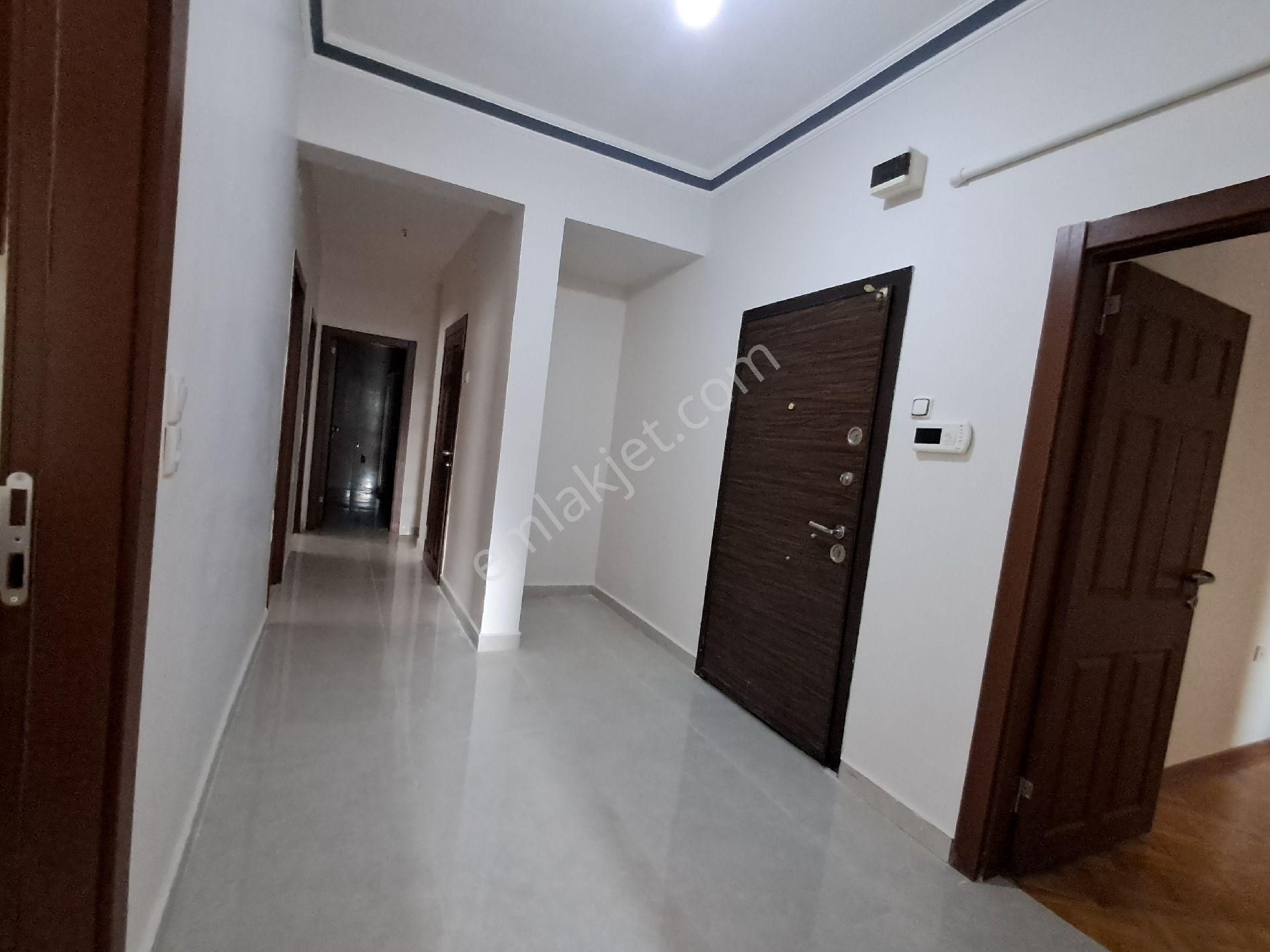 Sokullu Cadde Yakın Ön Cephe Bağımsız Salon 3+1 Kiralık Daire - Görsel 17