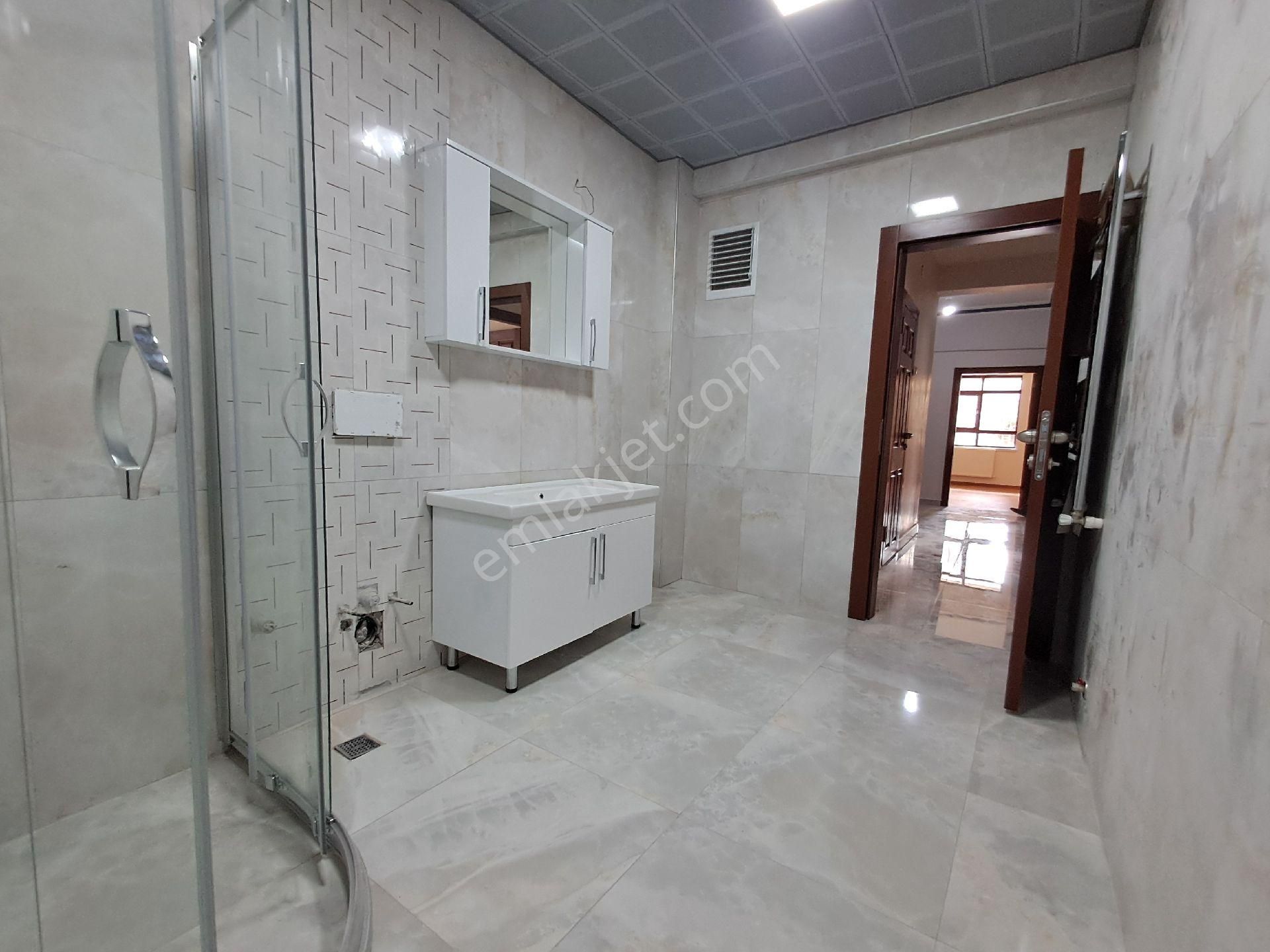 Sokullu Cadde Yakın Ön Cephe Bağımsız Salon 3+1 Kiralık Daire - Görsel 25