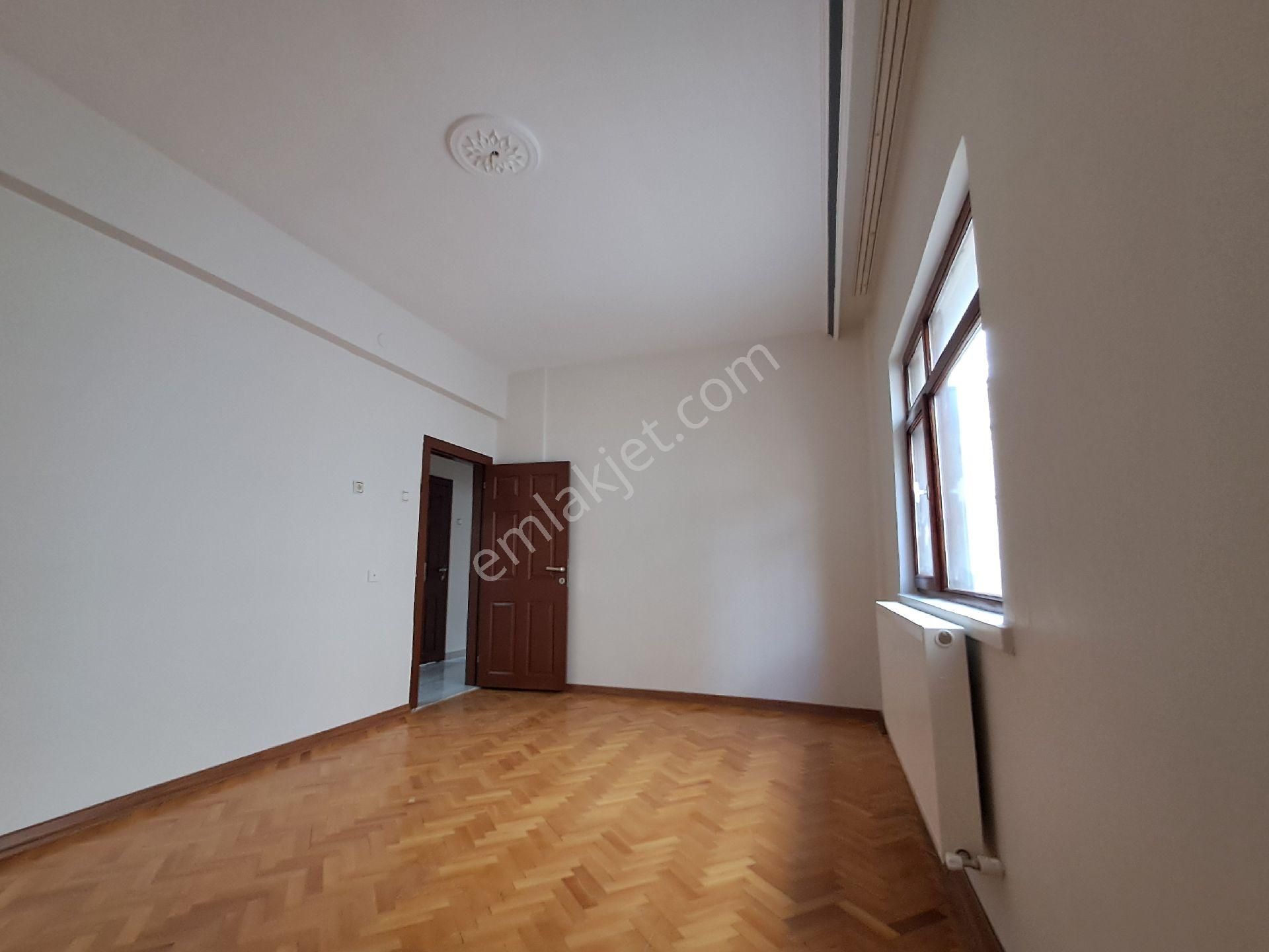 Sokullu Cadde Yakın Ön Cephe Bağımsız Salon 3+1 Kiralık Daire - Görsel 21