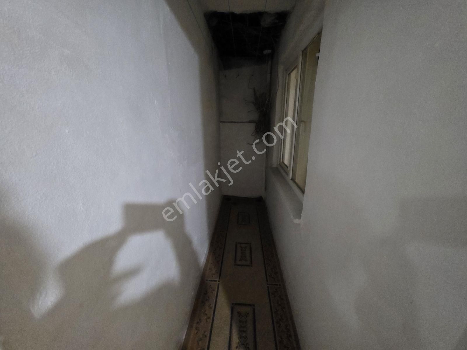 Mehmet Akifte Satılık 1+1 Bahçe Kat - Görsel 7