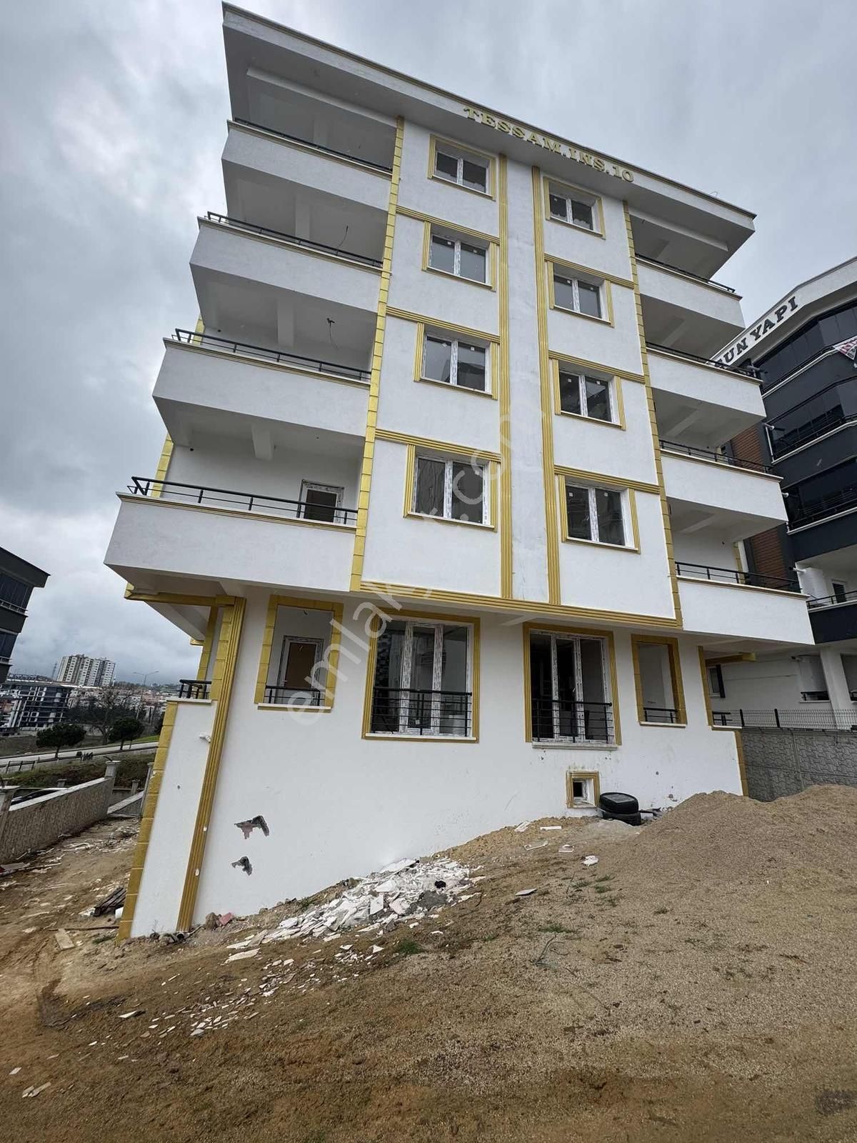 Atakum Toplu Konut Bulvarı Yaza Teslim 1+1