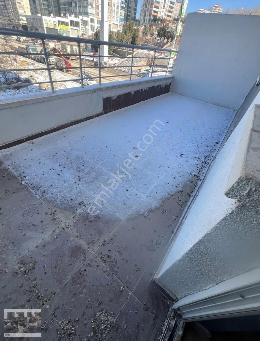 Feridunçelik 4. Caddede 1.kat 3+1 Full Yapılı Satılık Daire - Görsel 12