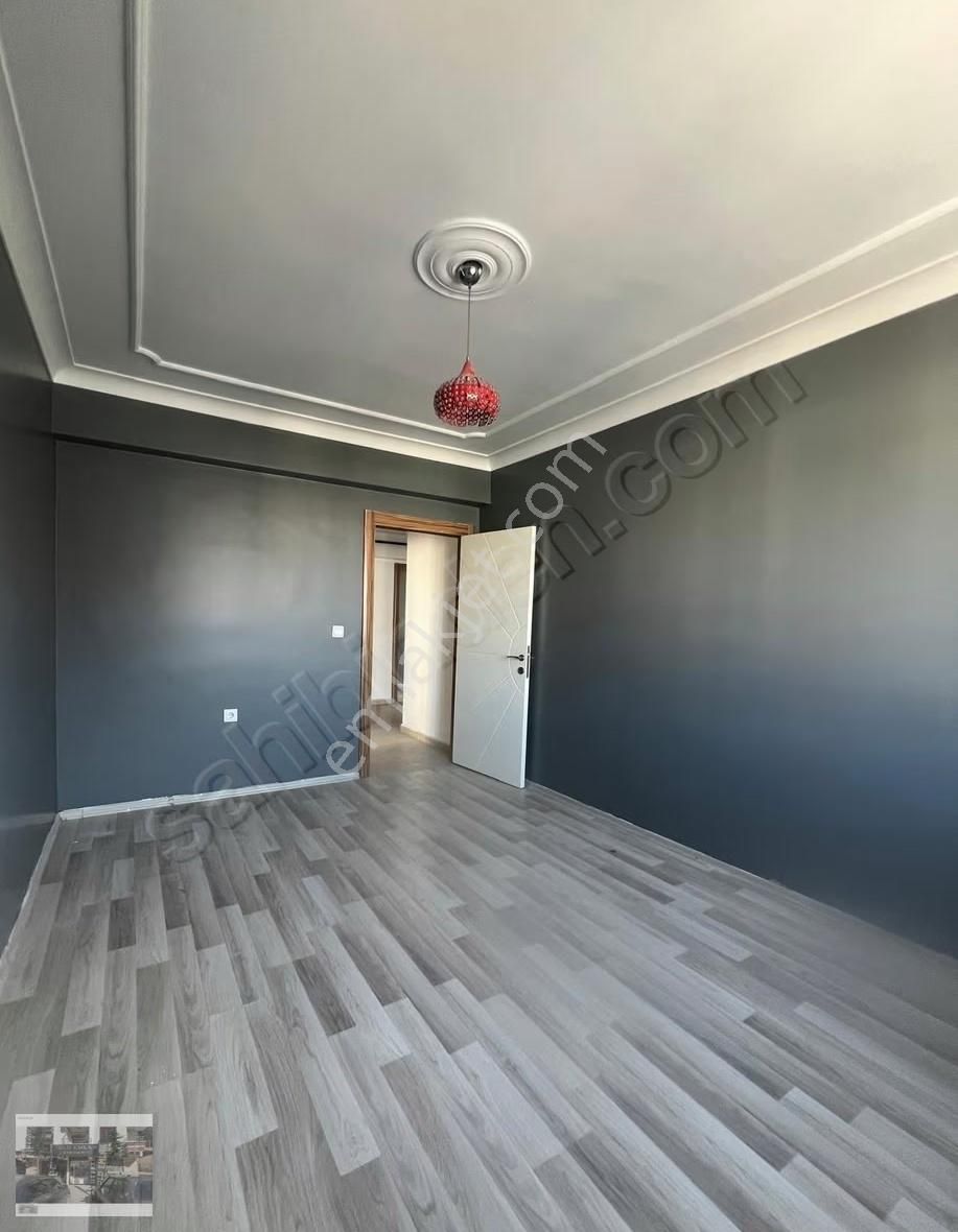 Feridunçelik 4. Caddede 1.kat 3+1 Full Yapılı Satılık Daire - Görsel 5