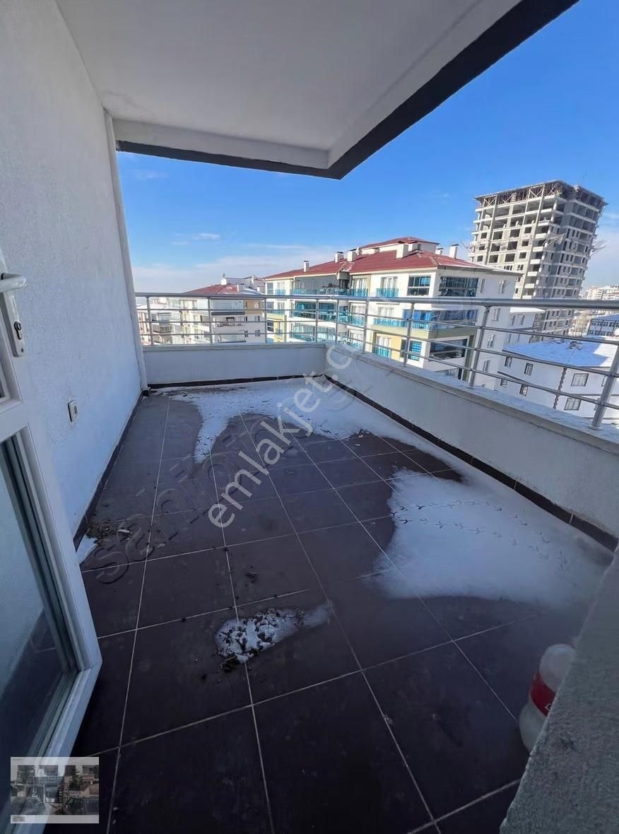 Feridunçelik 4. Caddede 1.kat 3+1 Full Yapılı Satılık Daire - Görsel 24