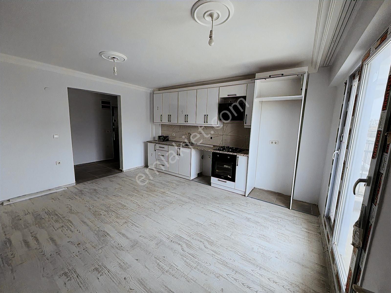 Foça Yenibağarası Havuzlu Sitede 1+1 Kiralık Sıfır Daire - Görsel 13