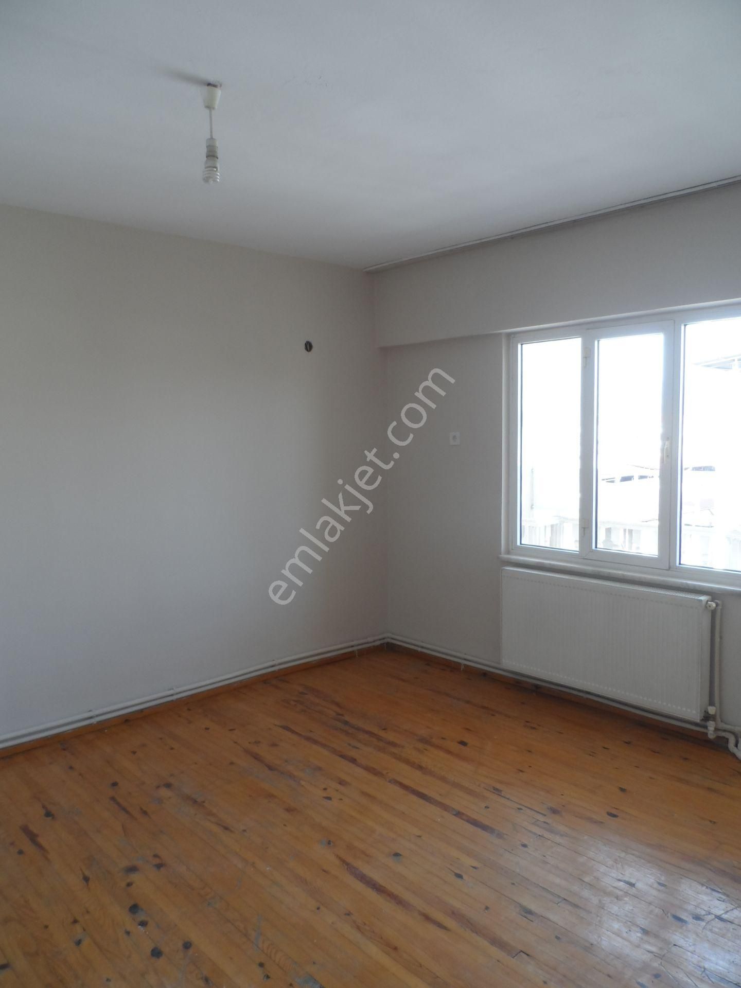 Nazilli Ege Emlak Ofisinden Yeni Mah. Doğalgaz Kombili Asansörlü Kiralık Daire - Görsel 23