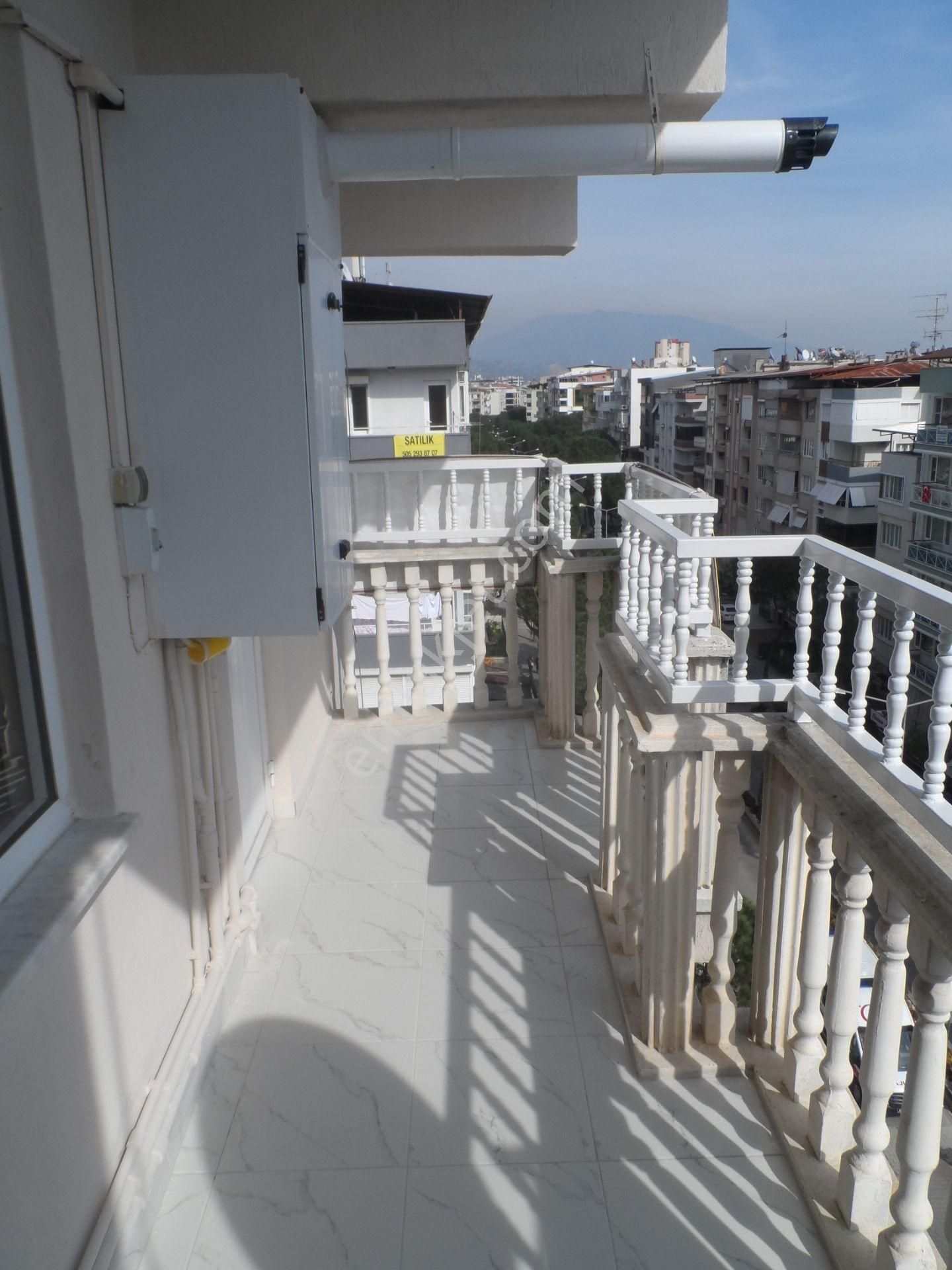 Nazilli Ege Emlak Ofisinden Yeni Mah. Doğalgaz Kombili Asansörlü Kiralık Daire - Görsel 11