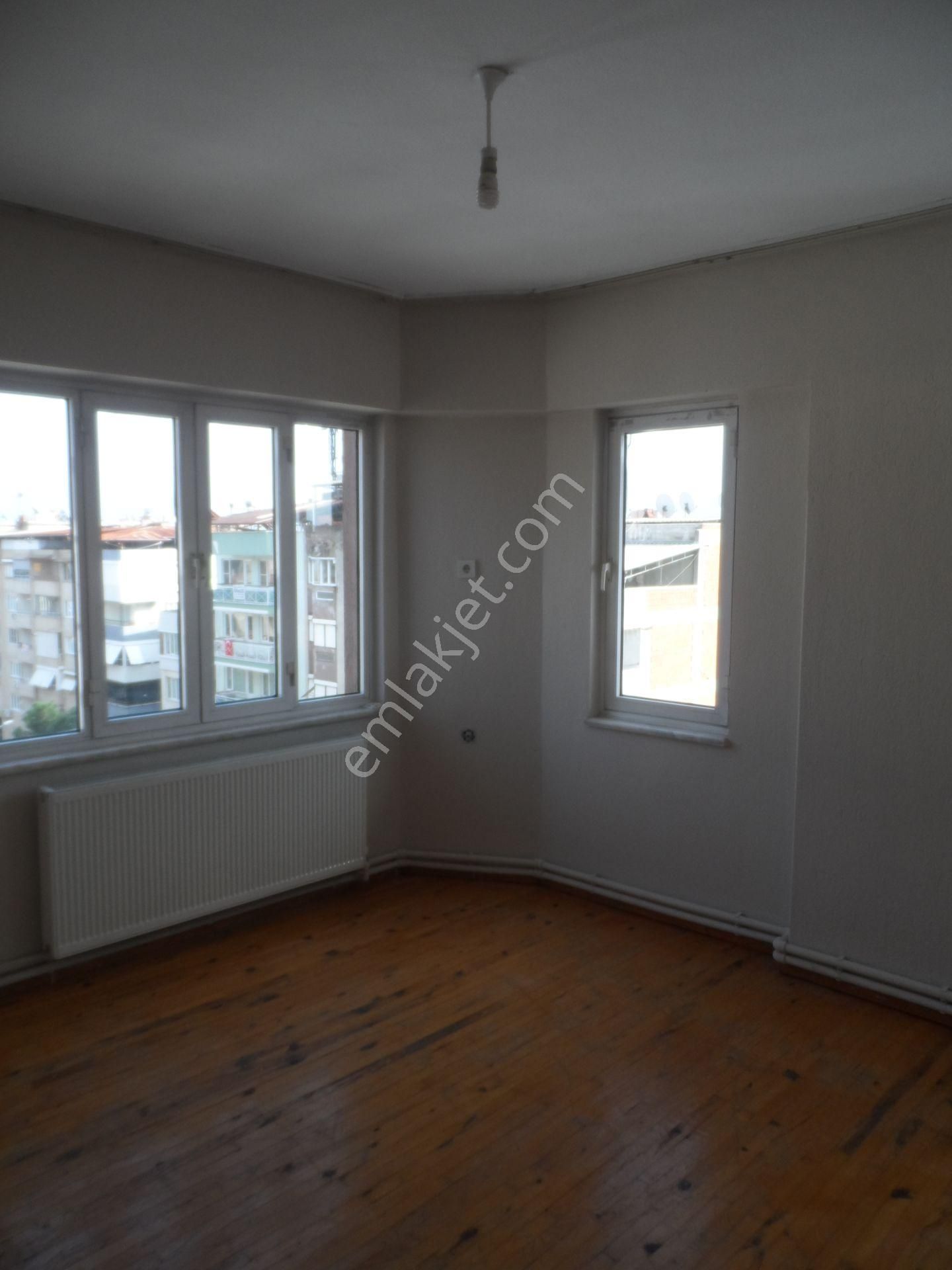 Nazilli Ege Emlak Ofisinden Yeni Mah. Doğalgaz Kombili Asansörlü Kiralık Daire - Görsel 17