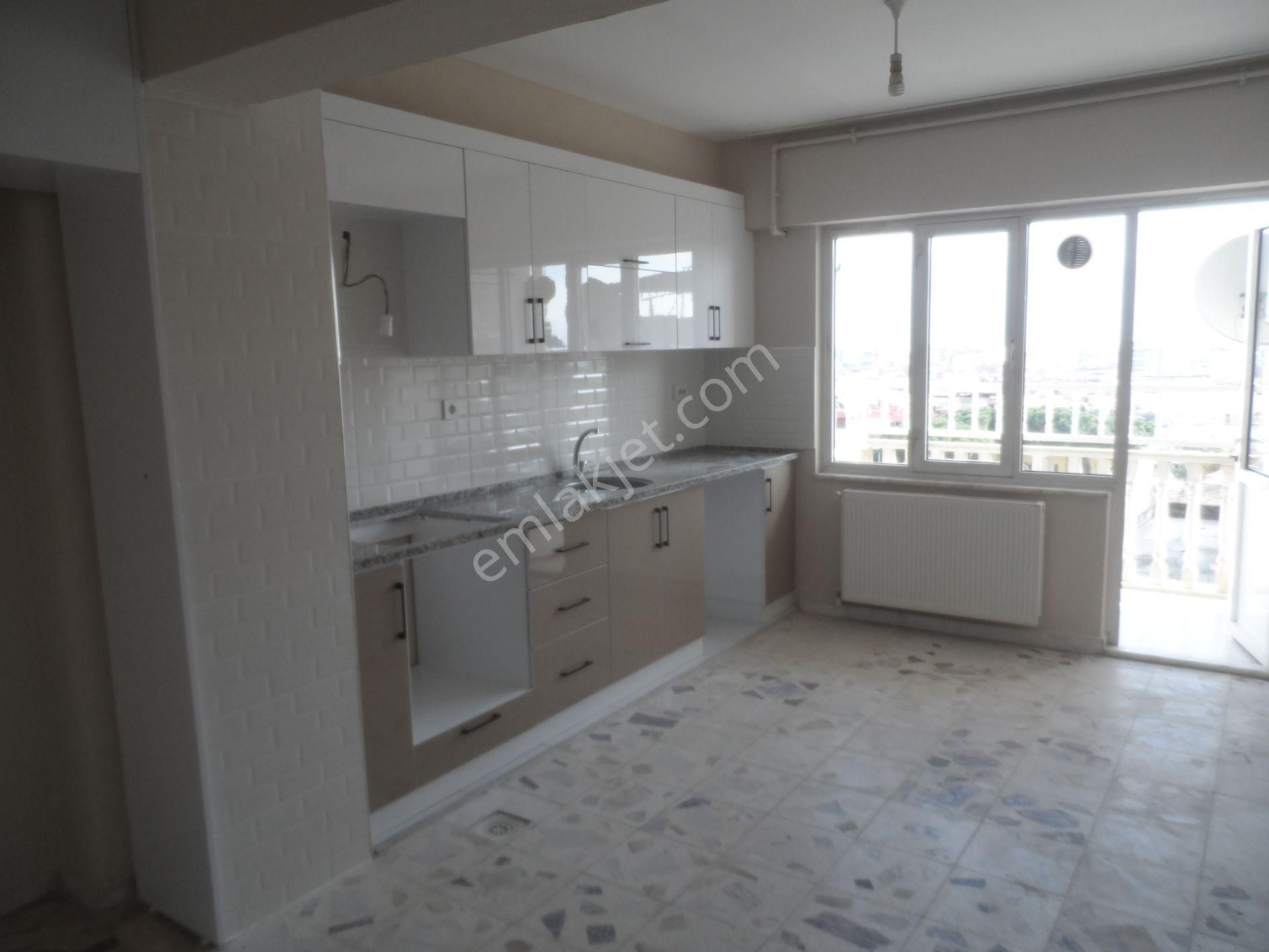 Nazilli Ege Emlak Ofisinden Yeni Mah. Doğalgaz Kombili Asansörlü Kiralık Daire - Görsel 7