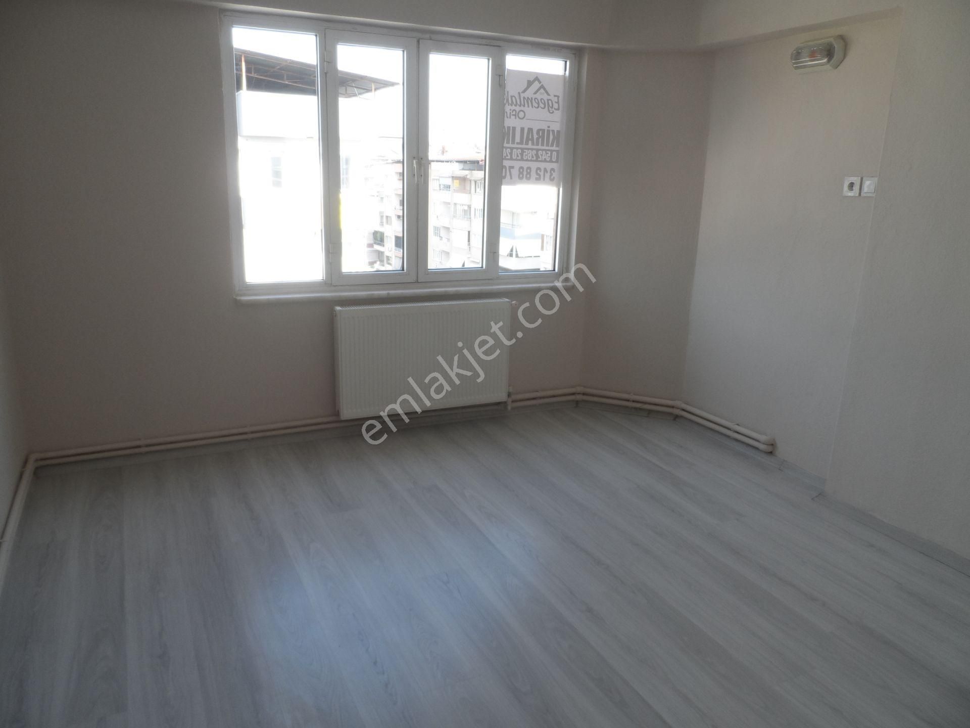 Nazilli Ege Emlak Ofisinden Yeni Mah. Doğalgaz Kombili Asansörlü Kiralık Daire - Görsel 18