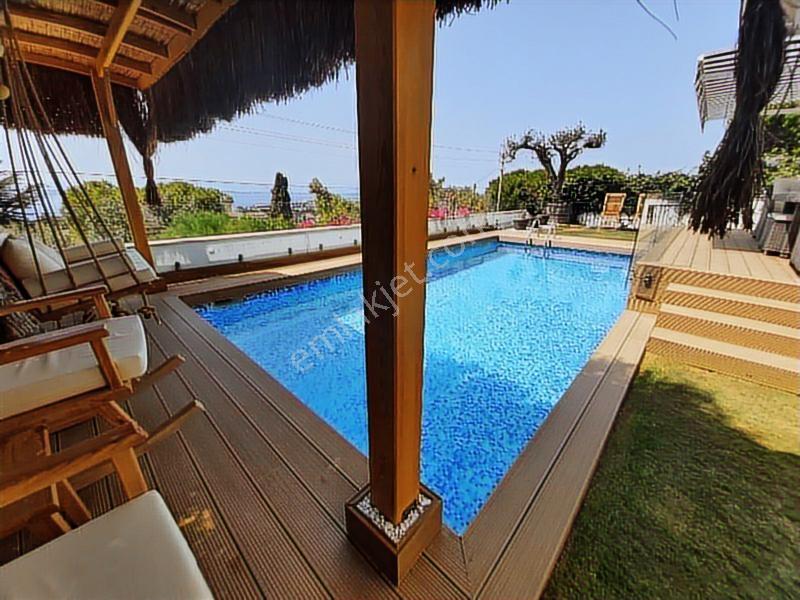 İzmir Çeşme Paşa Limanı Full Deniz Manzaralı Havuzlu Tek Villa - Görsel 9