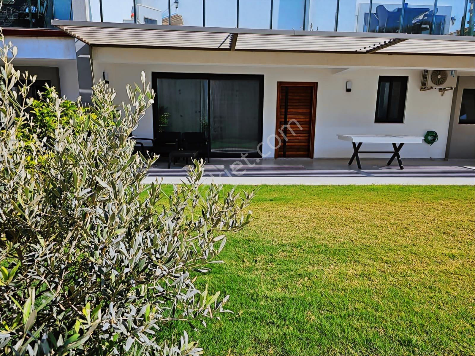 İzmir Çeşme Dalyan Havuzlu Sitede Özel Girişli Rezidans Daire - Görsel 6
