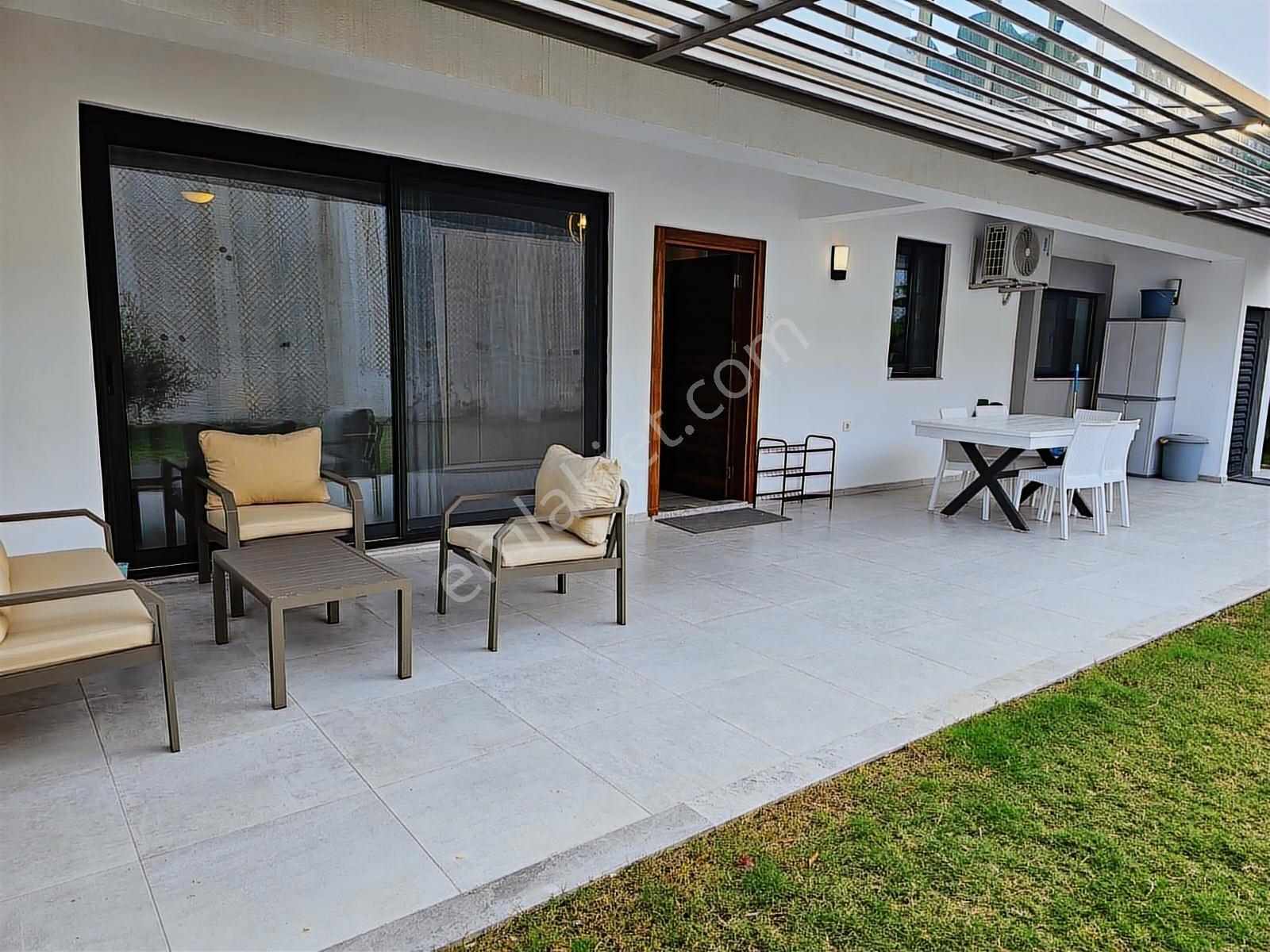 İzmir Çeşme Dalyan Havuzlu Sitede Özel Girişli Rezidans Daire - Görsel 15