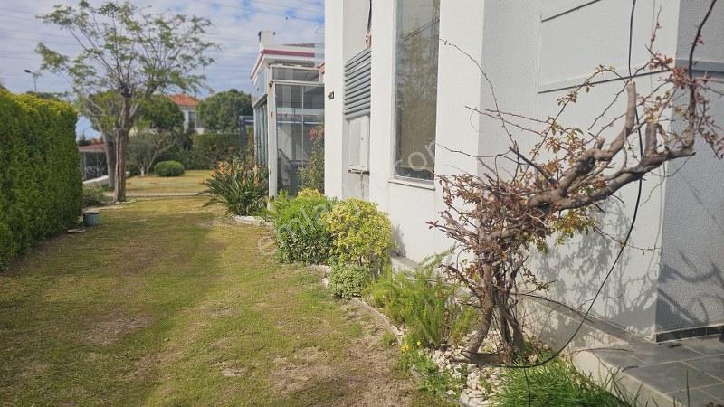 İzmir Çeşme Alaçatı Havuzlu Site İçinde 4+1 Lüks Satılık Villa - Görsel 19