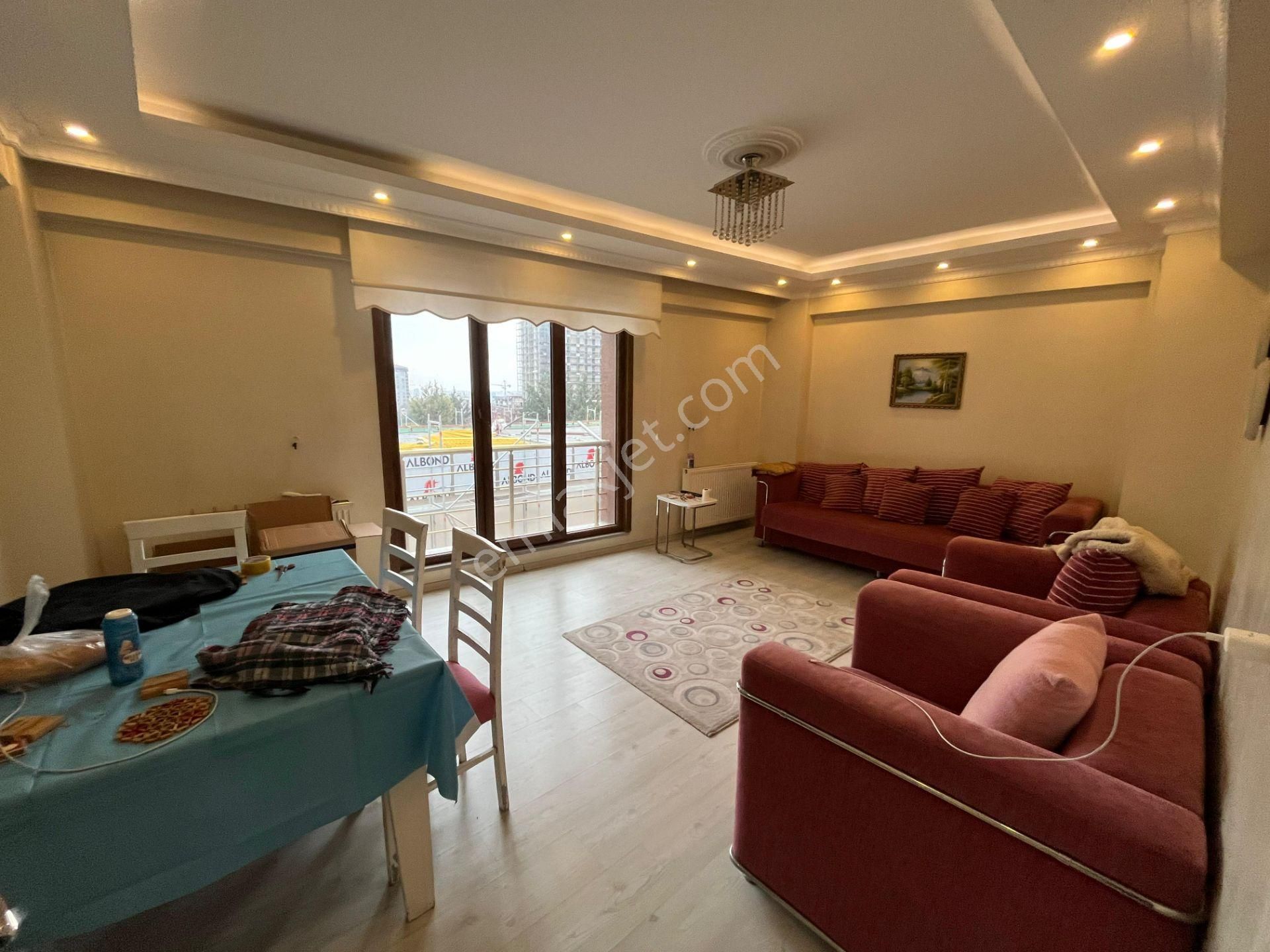 Remax'tan Mahmutbey Metronun Dibinde Kiralık 3+1 Eşyalı Daire