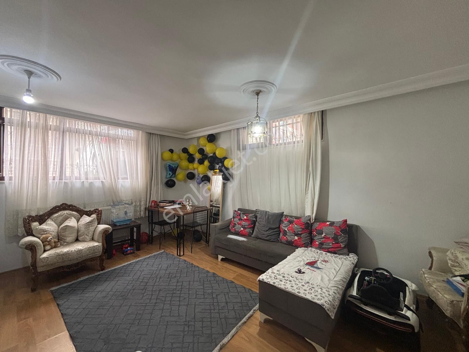 Maltepe Fındıklıda Oldukça Geniş Kullanışlı Satılık 2+1 Dairemiz