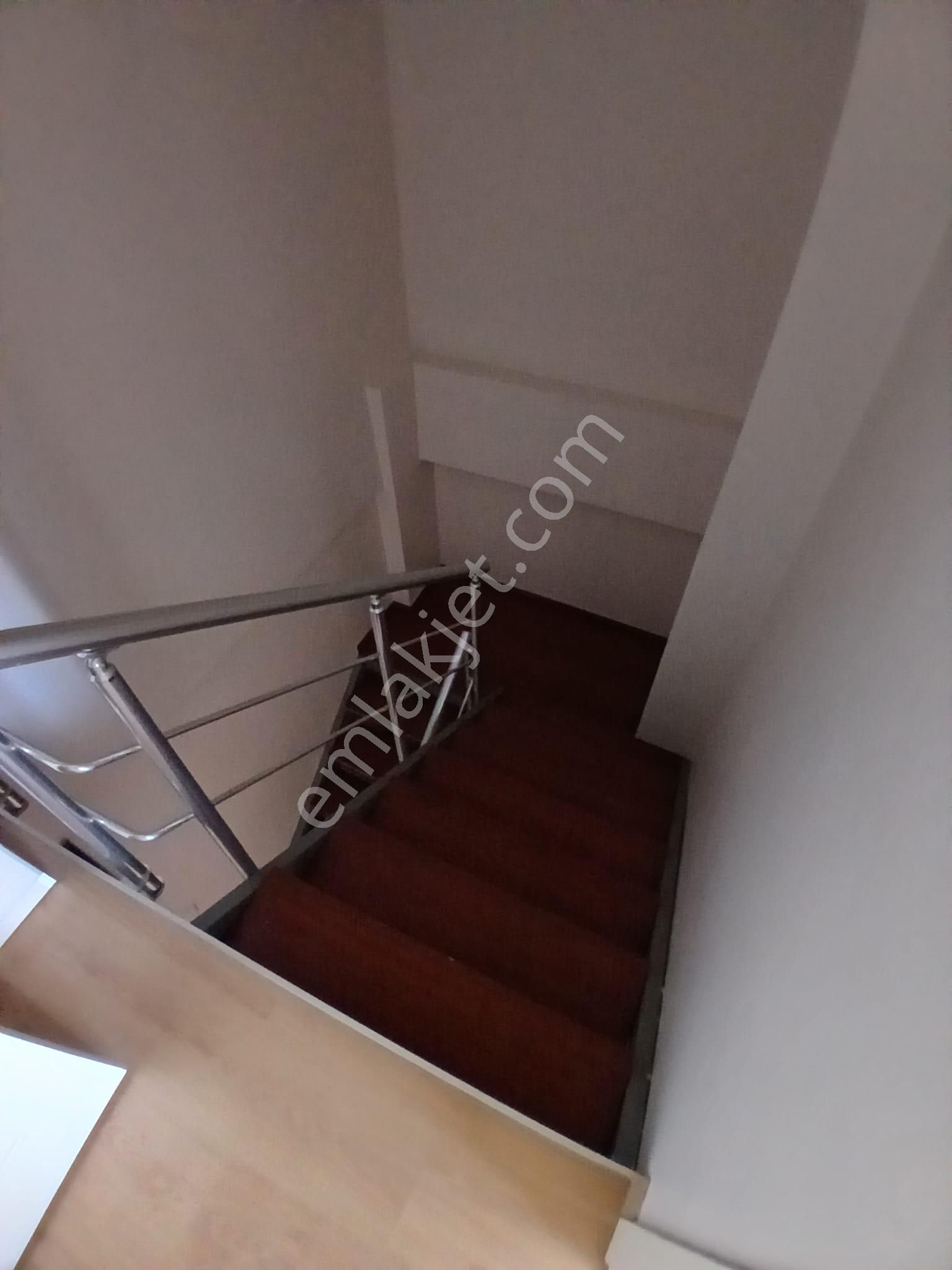 Ender Uysal Gayrimenkulden Üniversite Karşısı Kiralık 1+1 Dublex Apart... - Görsel 6