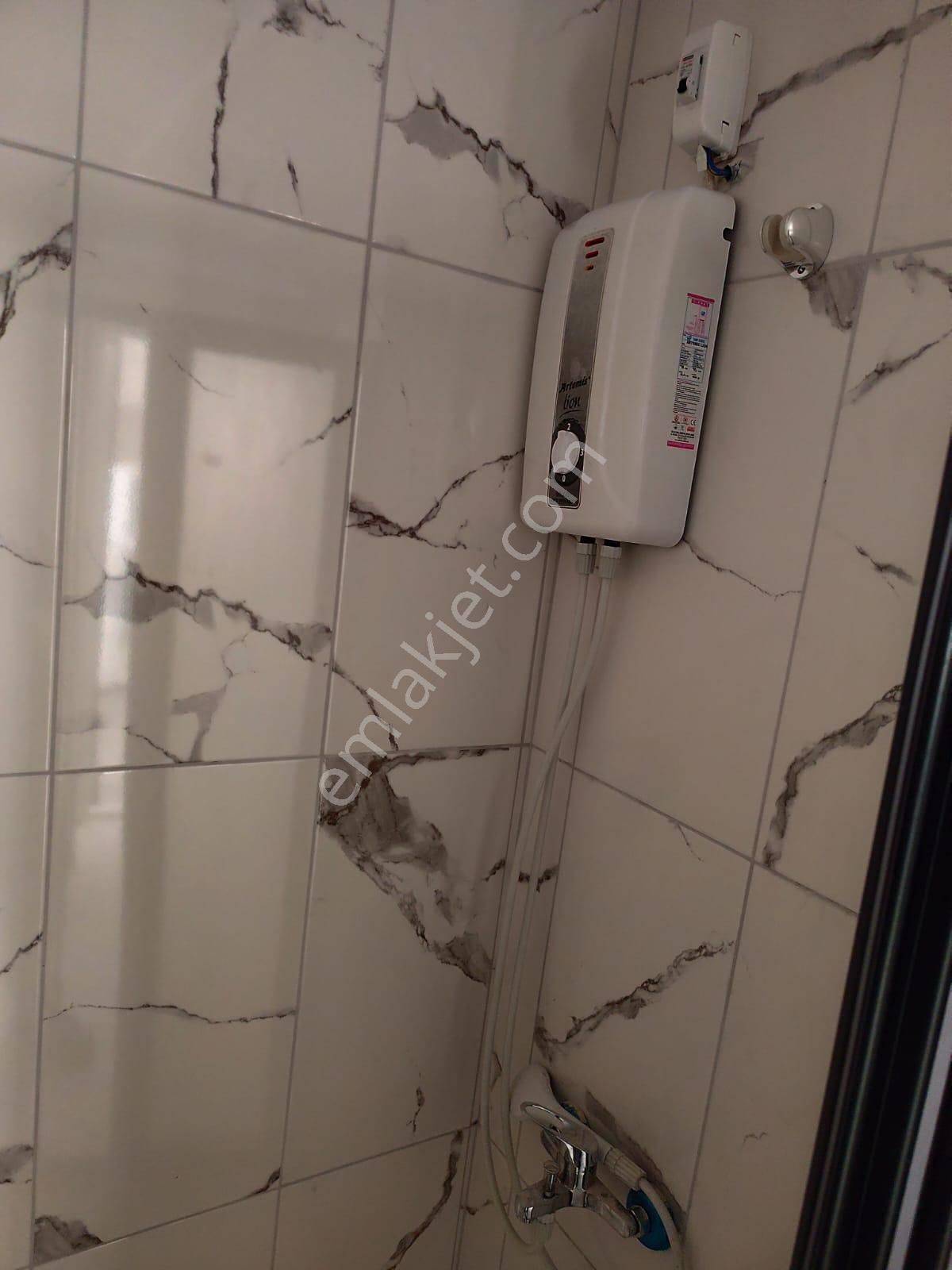 Adana Sarıçam Gültepede 1+1 Eşyalı Kiralık Fırsat Üstelik Cazip Fiyat İle Kiralık Daire - Görsel 3