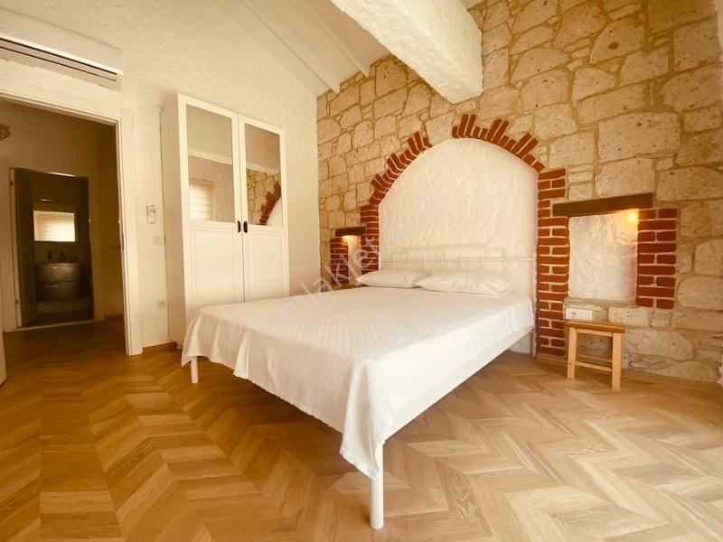 İzmir Çeşme Alaçatı Köy İçi Müstakil Havuzlu Kiralık Dubleks - Görsel 7
