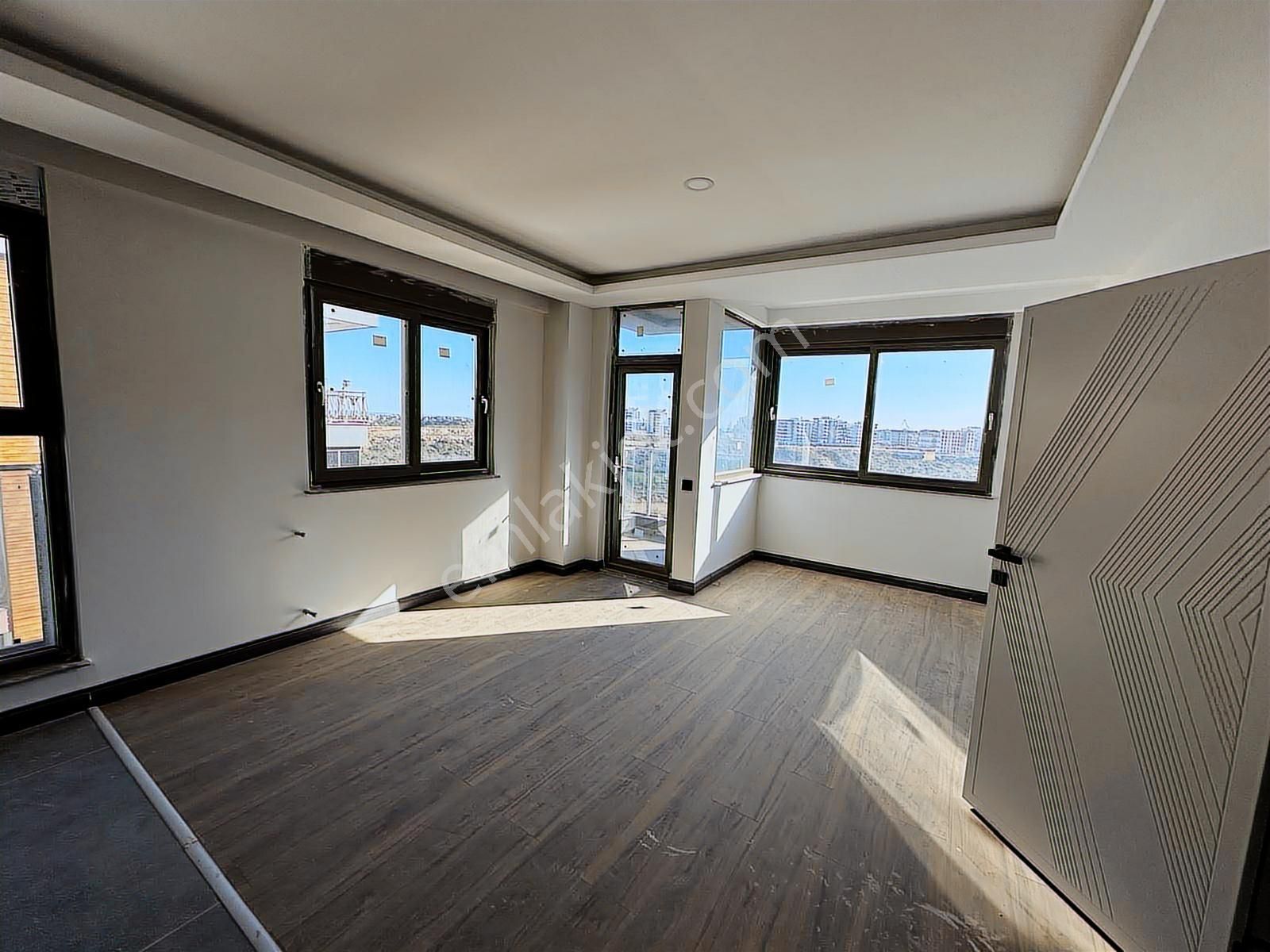 Çankaya Mahallesinde 2+1 Yeni Sıfır Geniş Kiralık Daire - Görsel 12