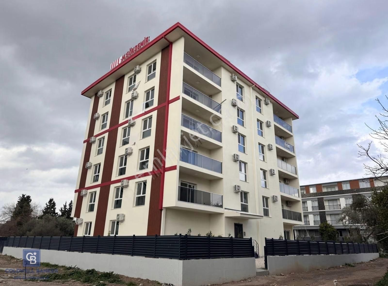 Çiğli Balatçık İzban Yakını Sıfır 1+1 Satılık Daire