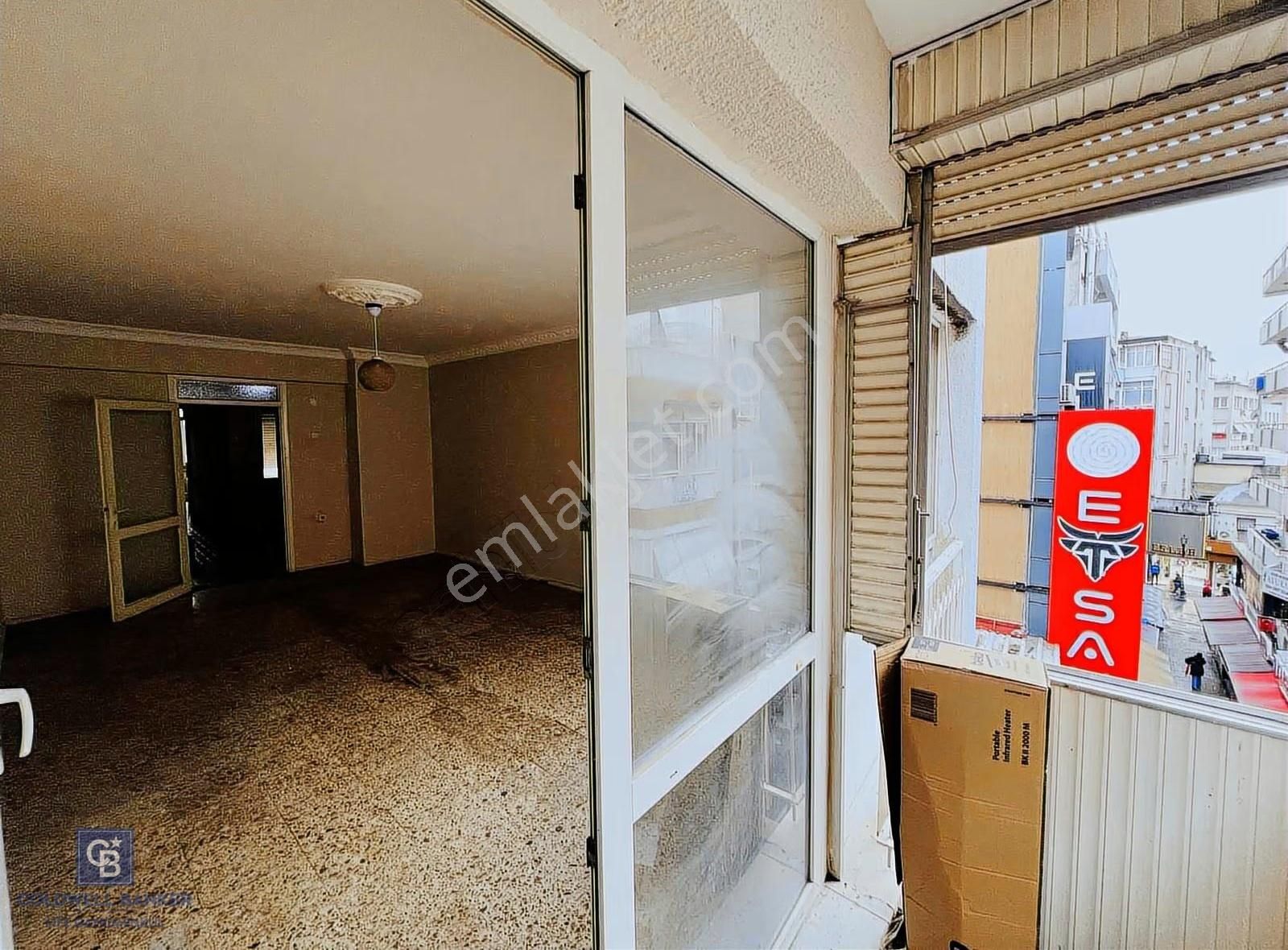 Karşıyaka Çarşıda Kiralık 2+1 Daire - Görsel 19