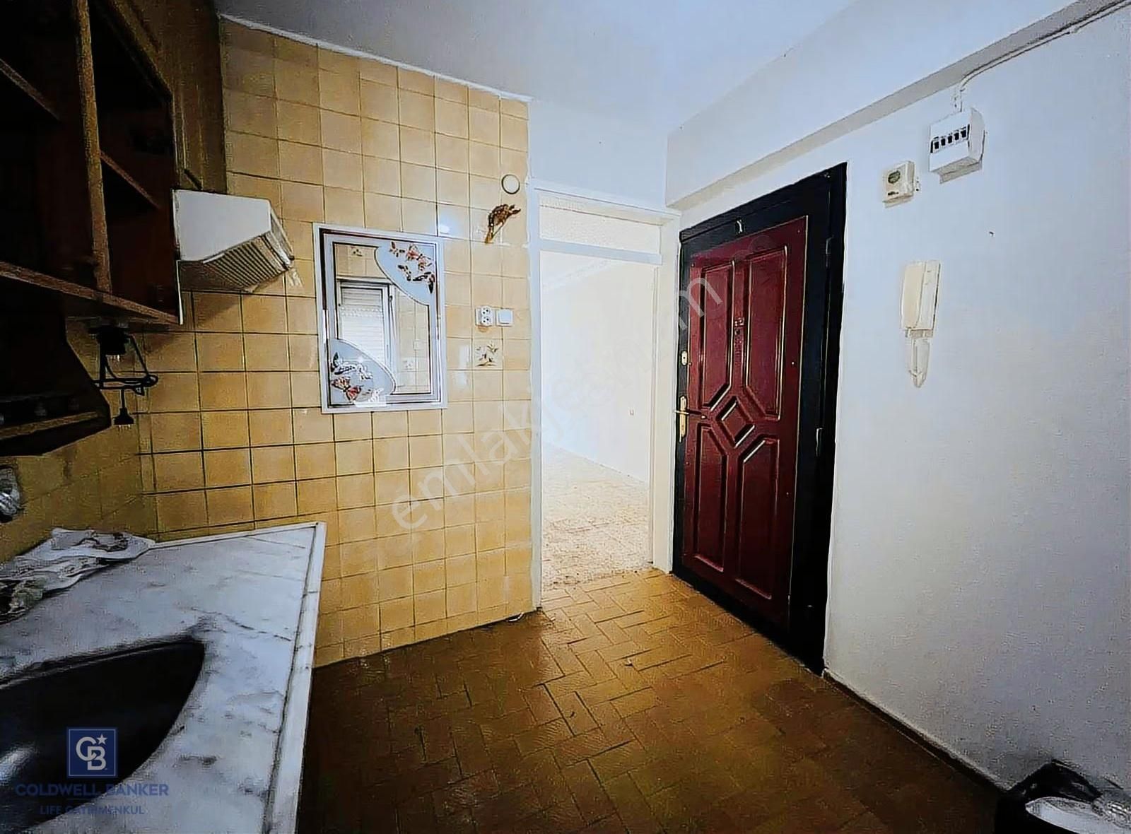 Karşıyaka Çarşıda Kiralık 2+1 Daire - Görsel 21