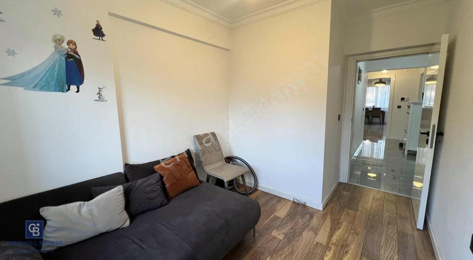 Karşıyaka Zübeyde Hanım'da Tadilatlı 2+1 Eşyalı Kiralık Daire - Görsel 21