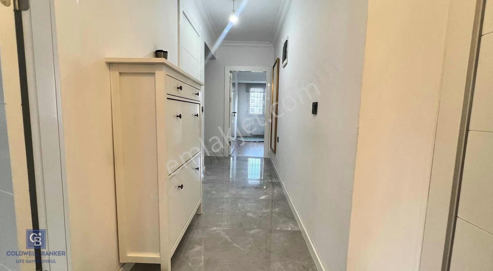 Karşıyaka Zübeyde Hanım'da Tadilatlı 2+1 Eşyalı Kiralık Daire - Görsel 9