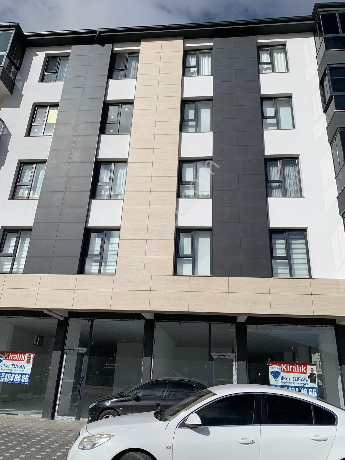 Köşe Başı Cadde Üzeri Kiralık Dükkan - Görsel 3