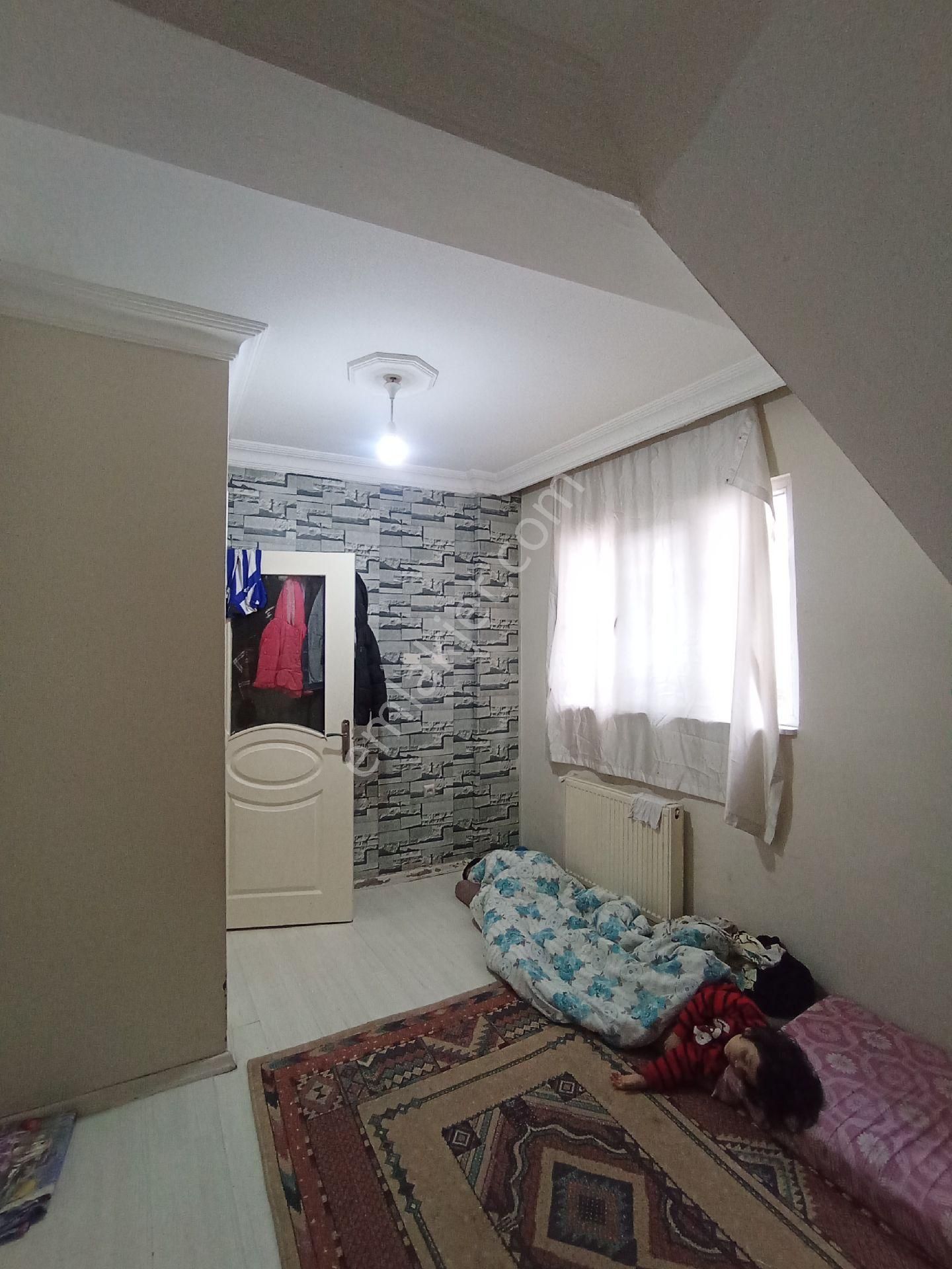 Esenyurt Kıraç Necip Fazıl Kısakürek Mahallesi'nde Satılık 2+1 Bahçe Katı - Görsel 9