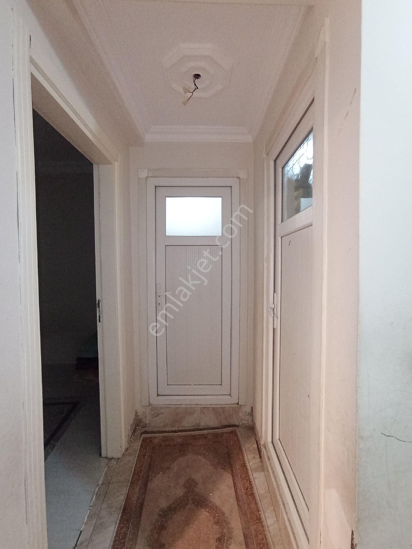 Esenyurt Kıraç Necip Fazıl Kısakürek Mahallesi'nde Satılık 2+1 Bahçe Katı - Görsel 14