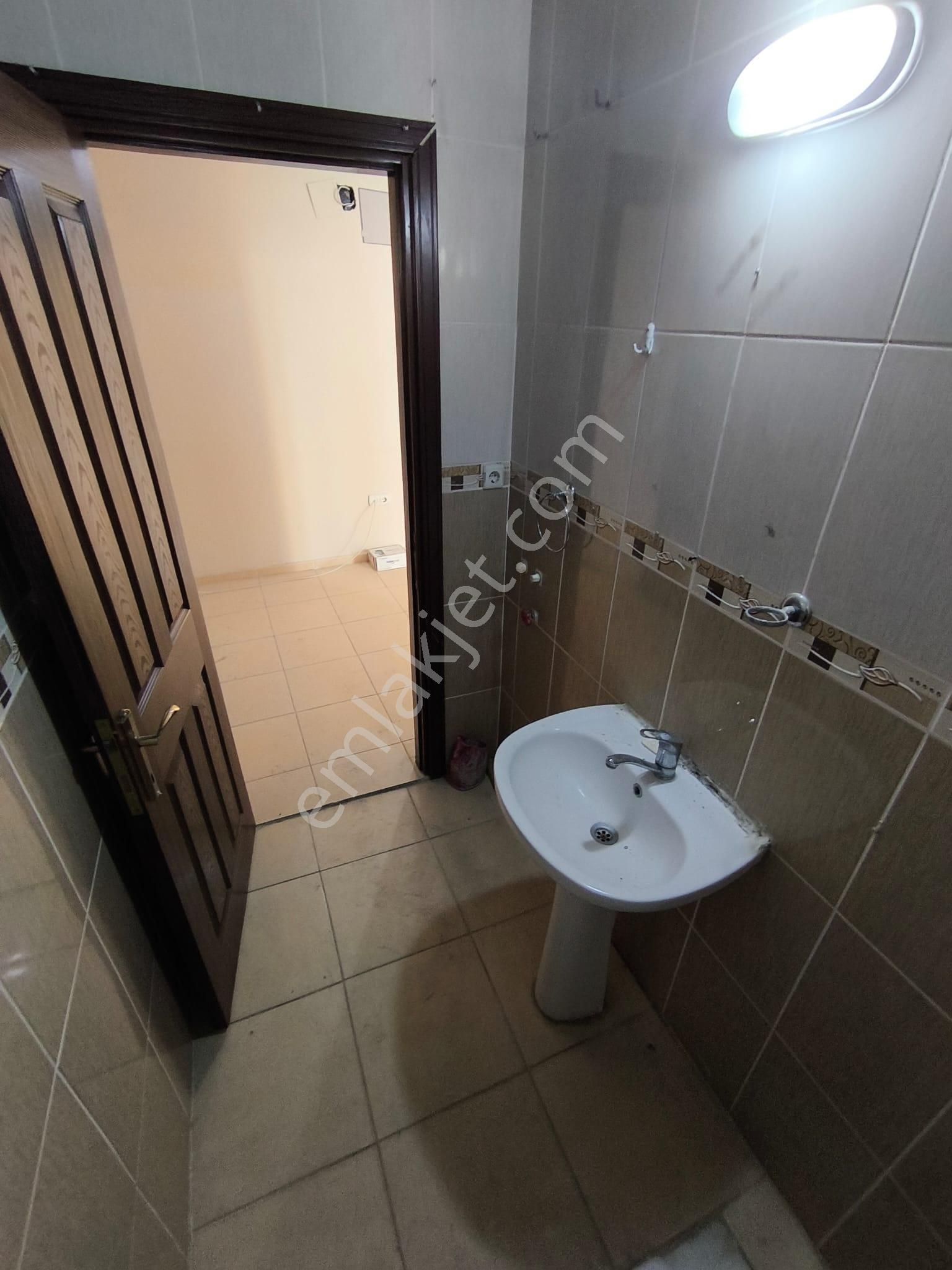 Adana Çukurova Huzurevlerinde Metroya Özal Bulvarına Yakın 3+1 Kiralık Fırsat Daire - Görsel 20