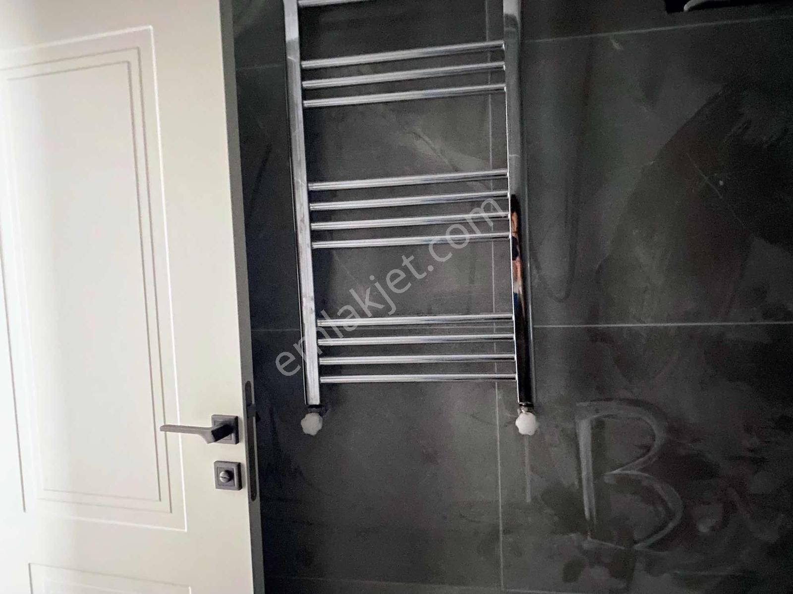 Kadıköy Sahrayıcedit'de Merkezi Konumda Balkonlu 2+1 Daire - Görsel 18