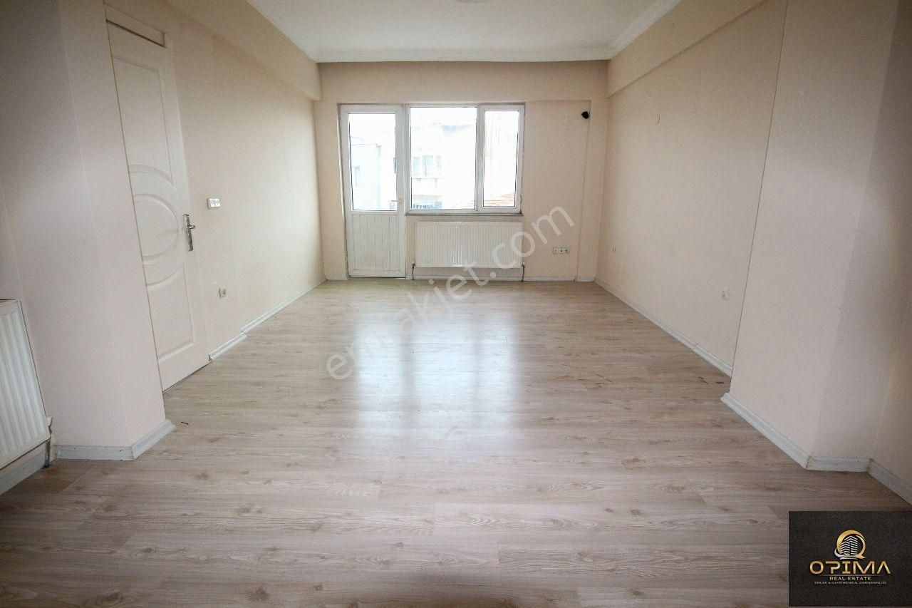 Opima Emlak'tan Atatürk Mahallesinde Merkeze Yakın 3+1 Kiralık Daire - Görsel 6